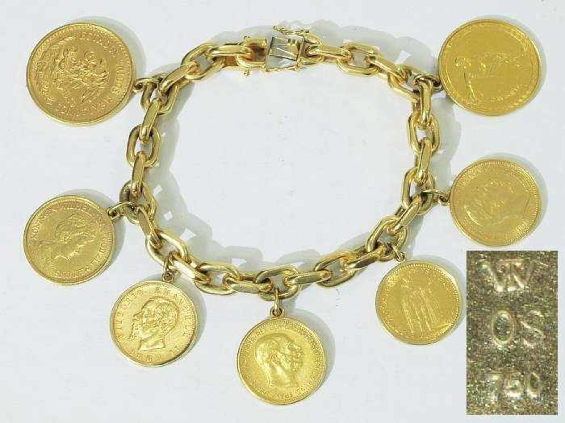 Armband mit 7 Goldmünzen. Armband mit 7 Goldmünzen (massives Bettelarmband). Massives Armband
