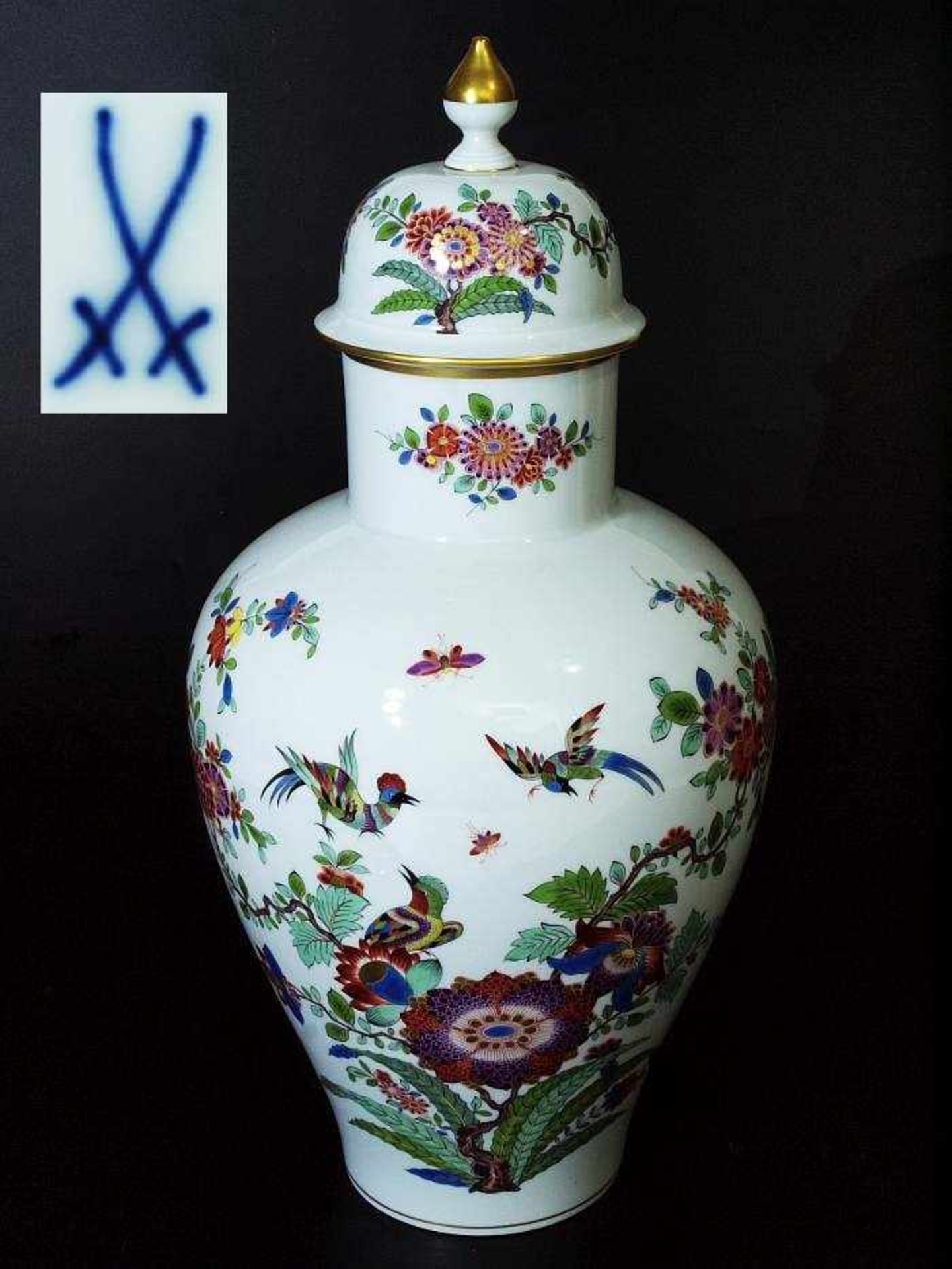 Große Indisch-Deckelvase. Große Indisch-Deckelvase. MEISSEN 1972, 1. Wahl. Balusterkorpus mit