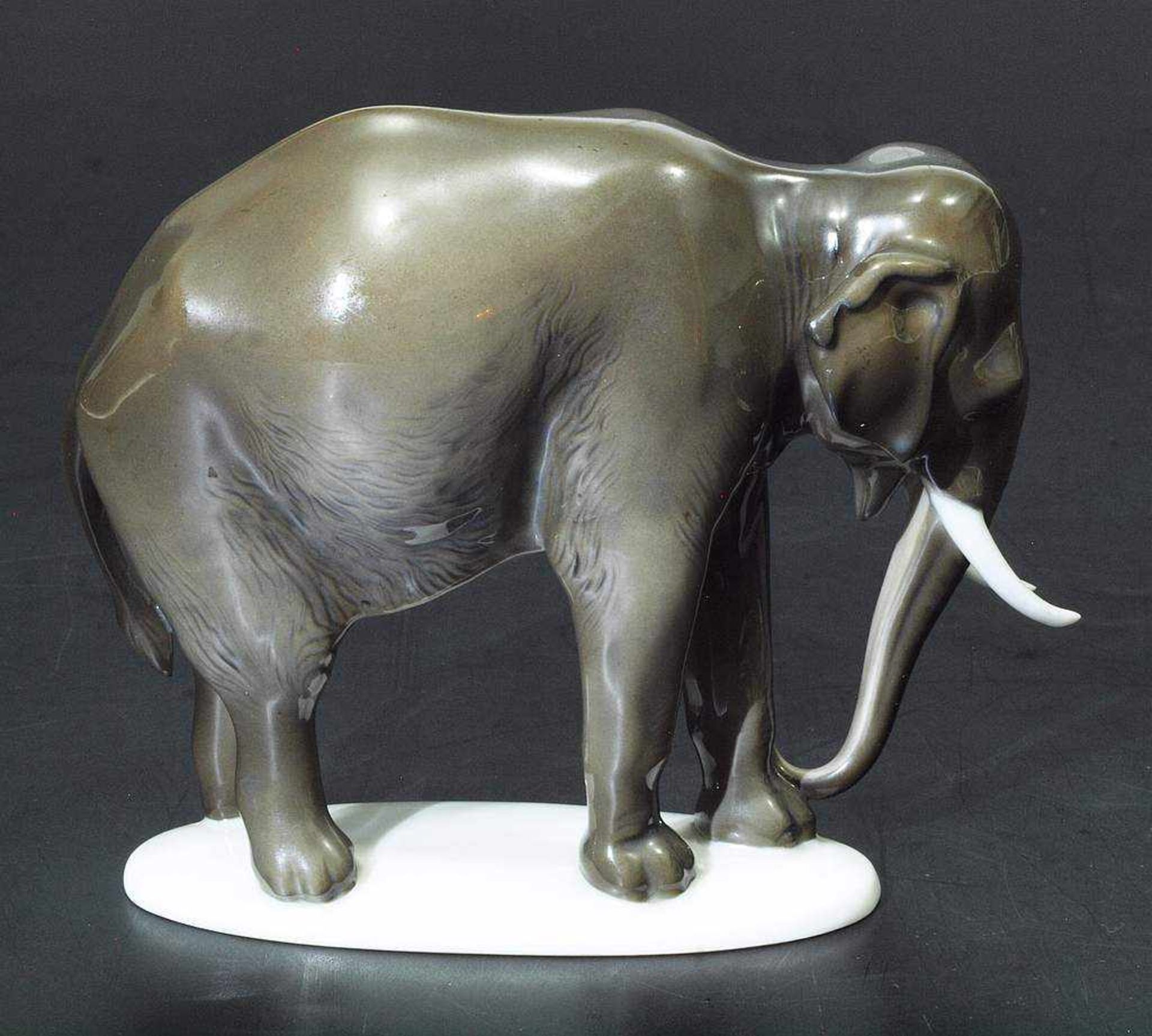 Tierplastik "Indischer Elefant, stehend". Tierplastik "Indischer Elefant, stehend". ROSENTHAL - Bild 3 aus 4