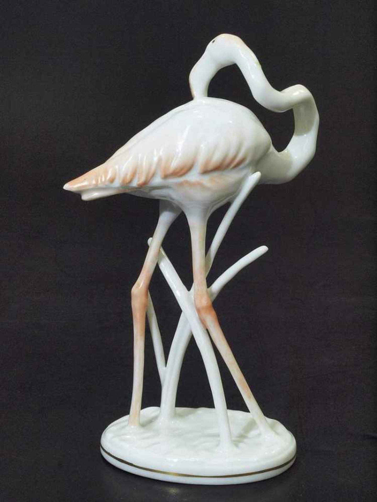 HEIDENREICH, Fritz. HEIDENREICH, Fritz. 1895 Augsburg - 1966 Selb. ROSENTHAL Tierfigur "Flamingo". - Bild 3 aus 4