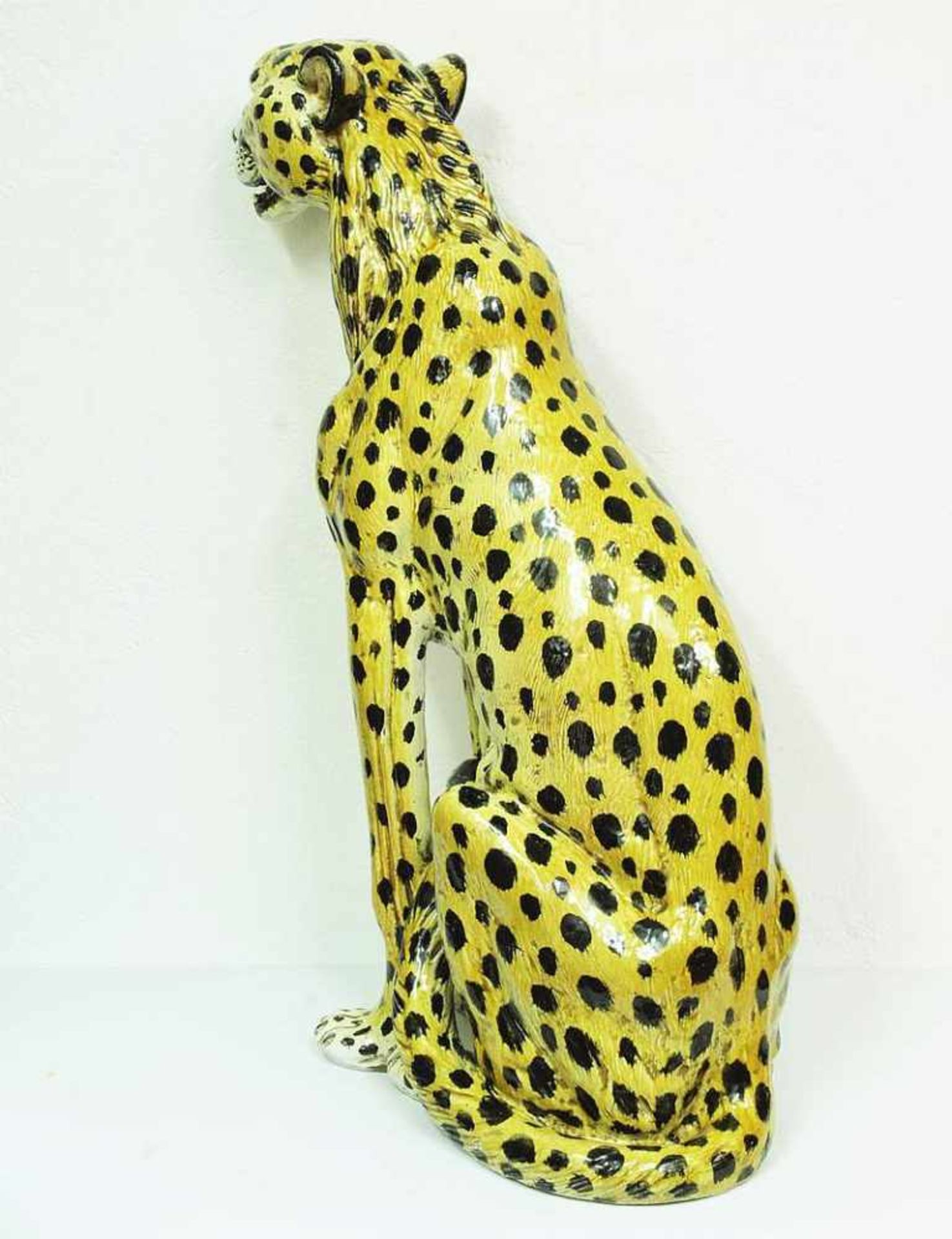 Sitzender Leopard. Sitzender Leopard. Hl. 20. Jahrhundert. Made in Italy. Keramik farbig - Bild 4 aus 5