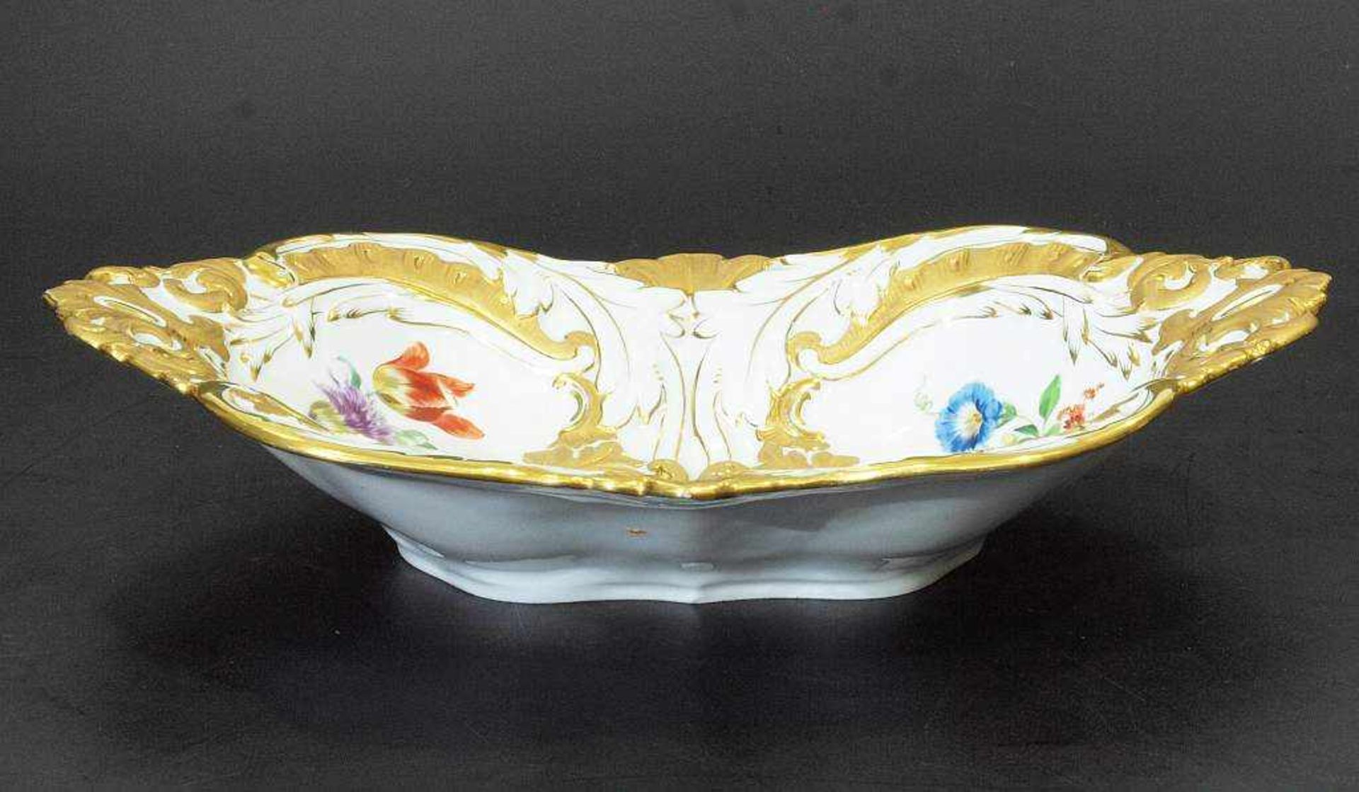 Prunkschale. Prunkschale. MEISSEN 1923 - 1934, 1. Wahl. Reliefschale mit farbiger Blumenbemalung, - Bild 4 aus 5