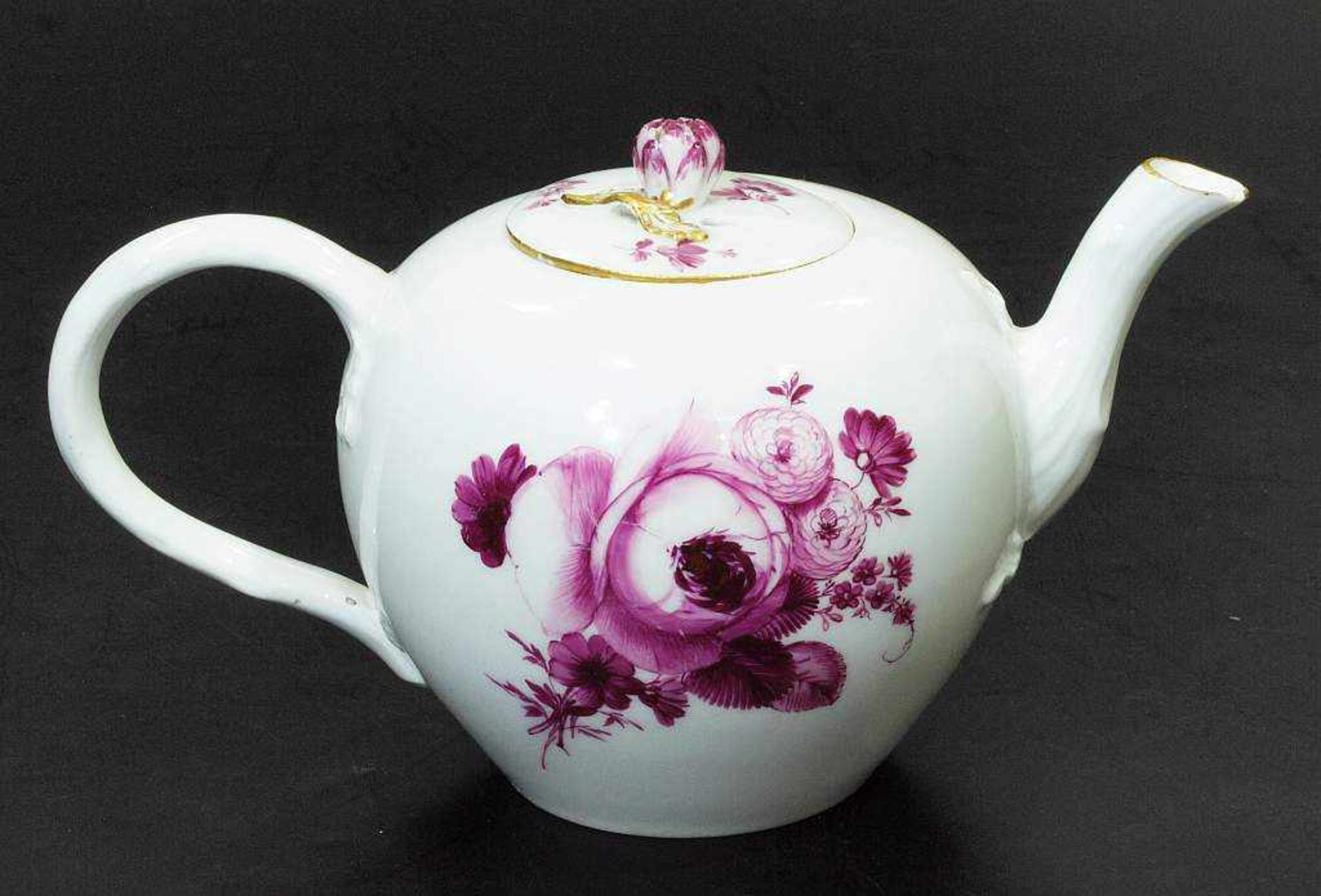MARCOLINI Teekanne. MARCOLINI Teekanne. MEISSEN um 1770, 1. Wahl. Florale Camaieu-Malerei in purpur, - Bild 3 aus 5