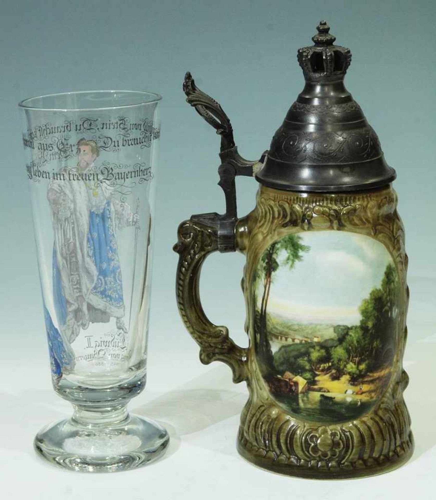 Pokalglas. Deckelkrug. Pokalglas, farbloses dickwandiges Glas mit farbigem Standbildnis Ludwig II. - Image 3 of 6