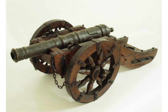 Kanone Auf Lafette Kanone Auf Lafette Kanonenrohr Bezeichnet Mit Datierung 1670 Und Gekront