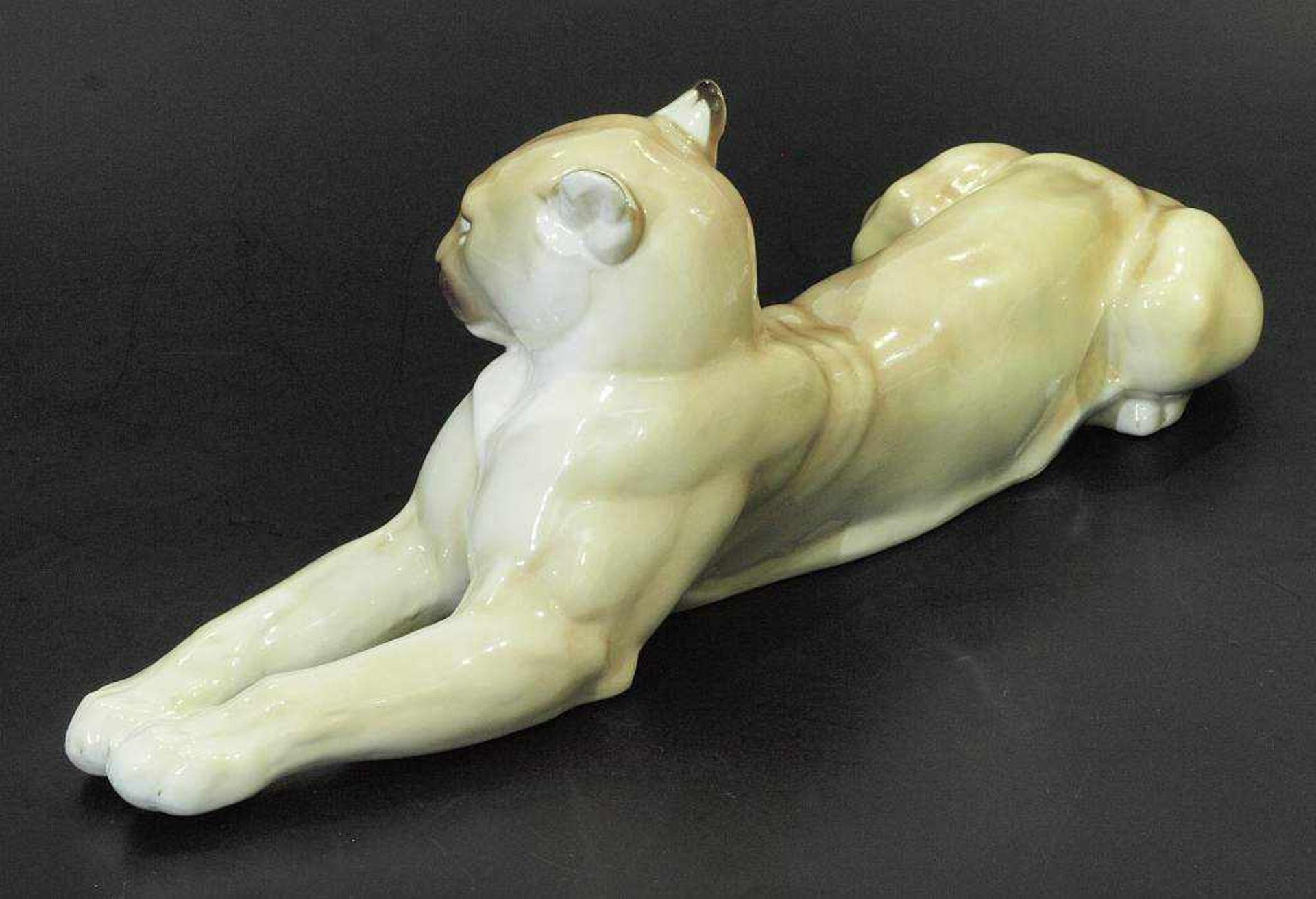 Jugendstil Tierfigur "Silberlöwe"( liegender Puma). NYMPHENBURG. Jugendstil Tierfigur "Silberlöwe" ( - Bild 3 aus 6