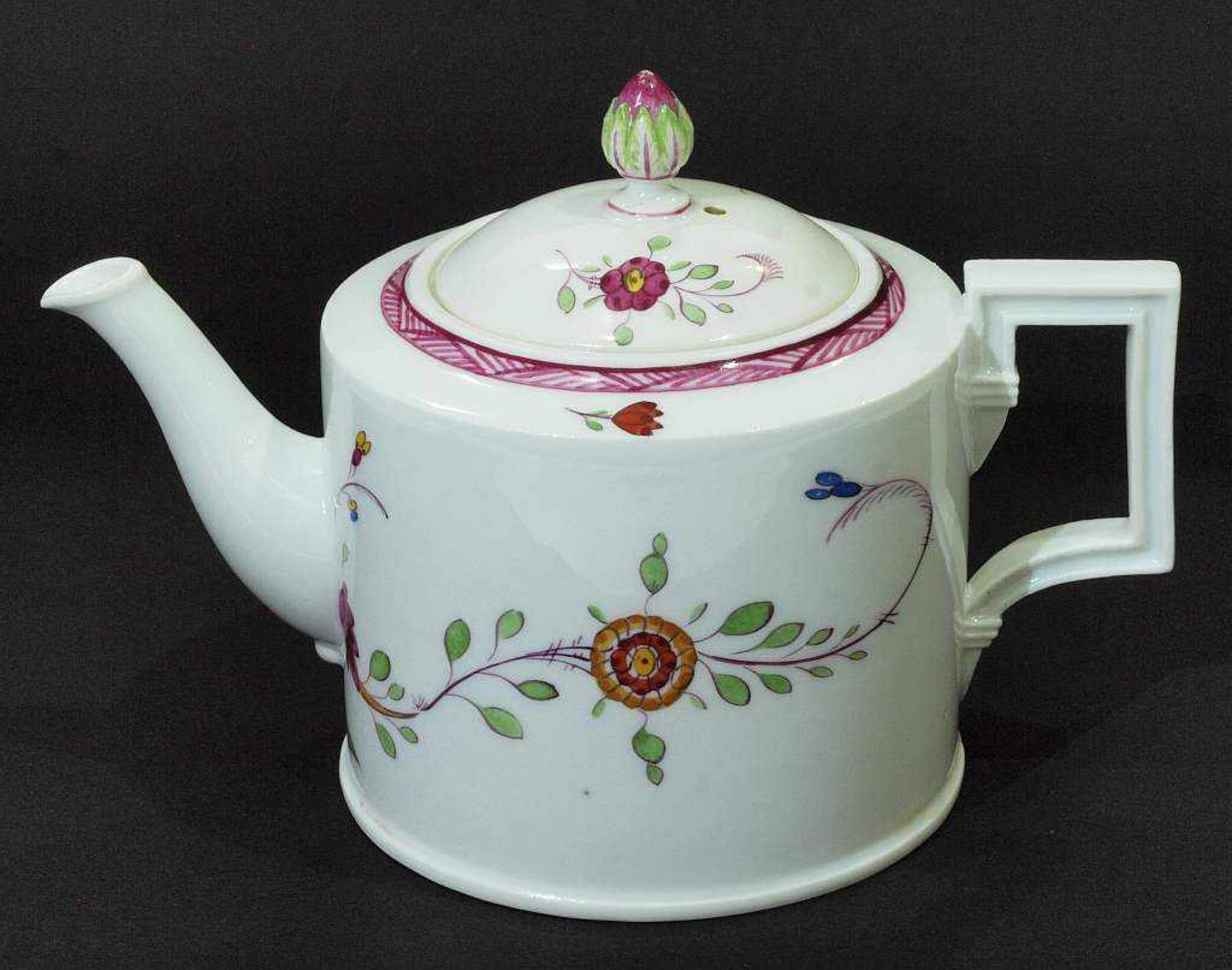 Teekanne. Teekanne. MEISSEN 1774 -1817, 1. Wahl. Klassizistische Teekanne mit profiliertem - Bild 2 aus 5