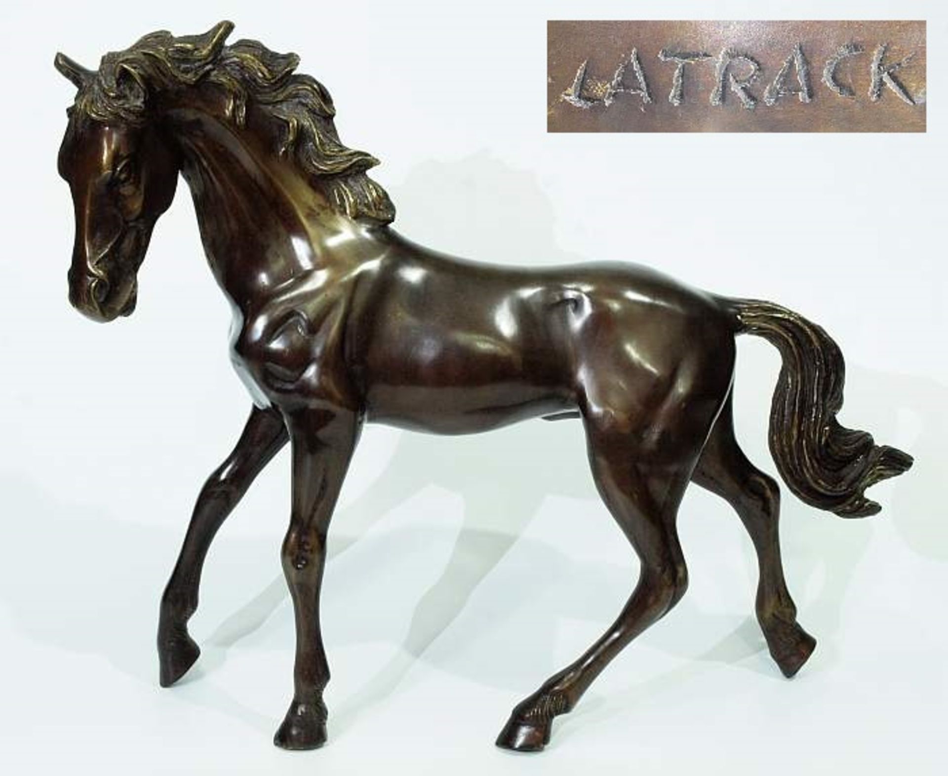 Junges trappendes Pferd Junges trappendes Pferd. 20. Jahrhundert. Bronze, dunkel patiniert, am