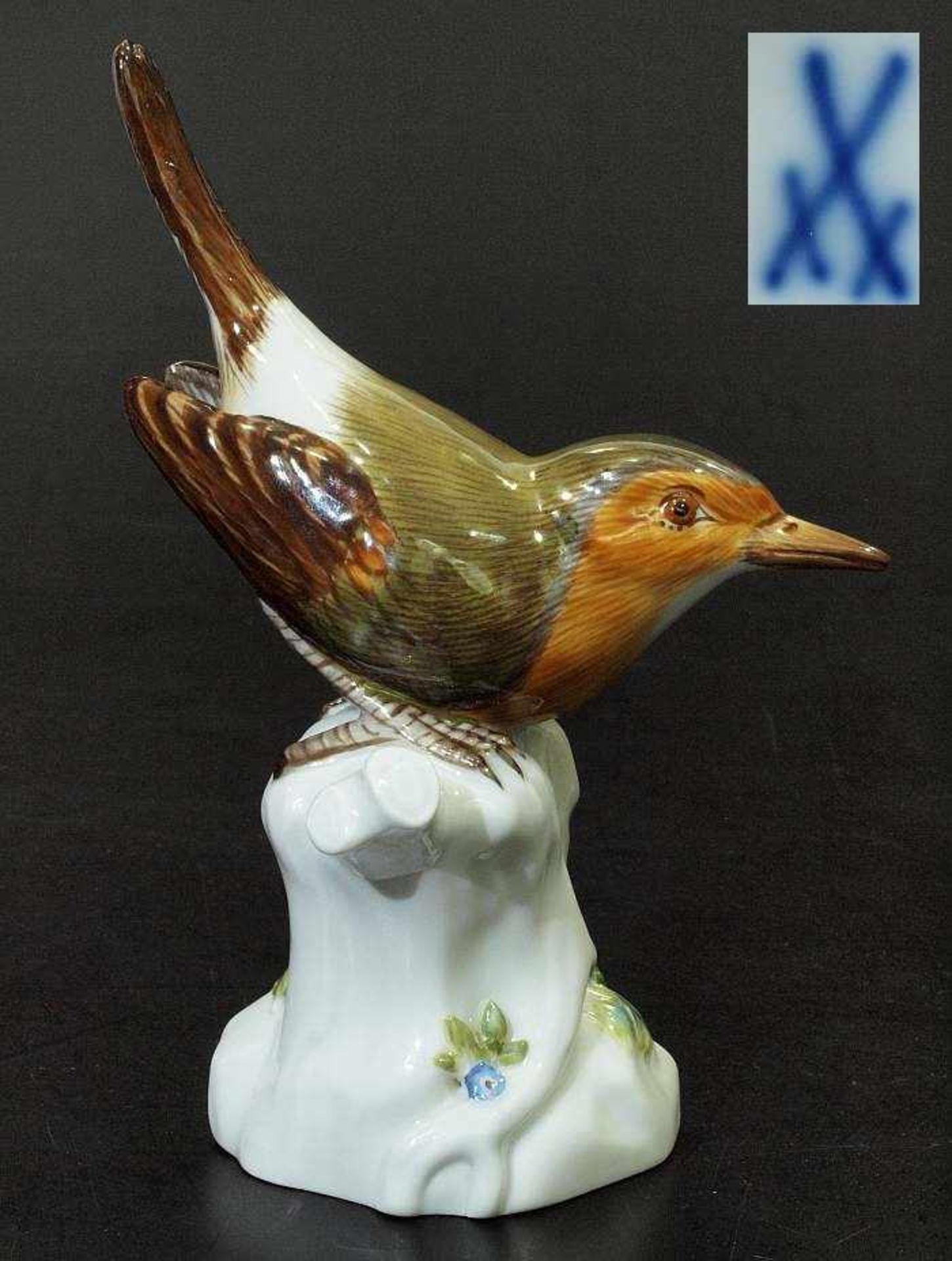 Tierfigur MEISSEN. Tierfigur MEISSEN 20. Jahrhundert. 1. Wahl. Modell Nummer 77310. Vogel auf