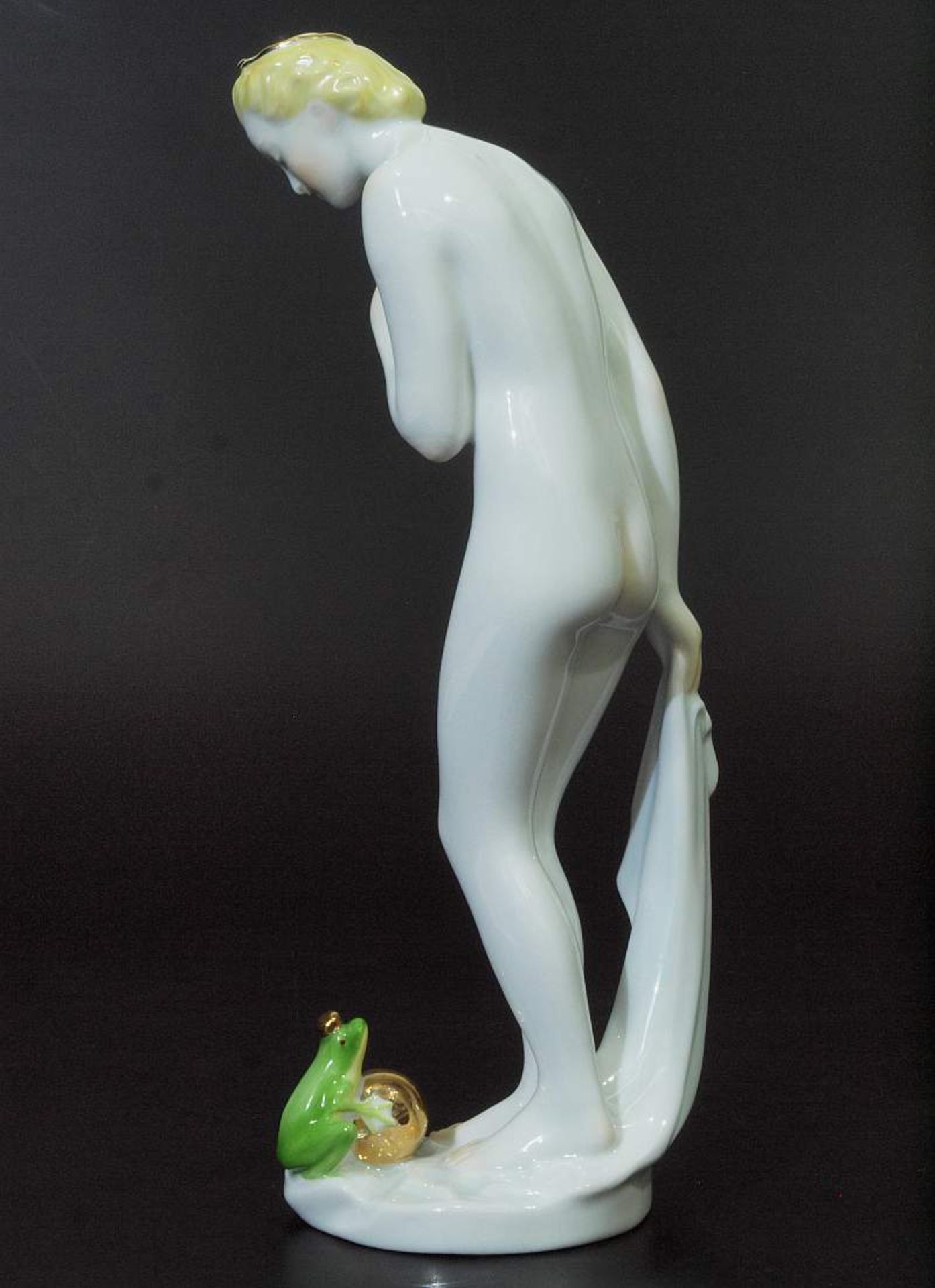 Der Froschkönig. Der Froschkönig. HEREND/Ungarn, 20. Jahrhundert. Modell Nr. 74. Stehende Prinzessin - Image 3 of 8