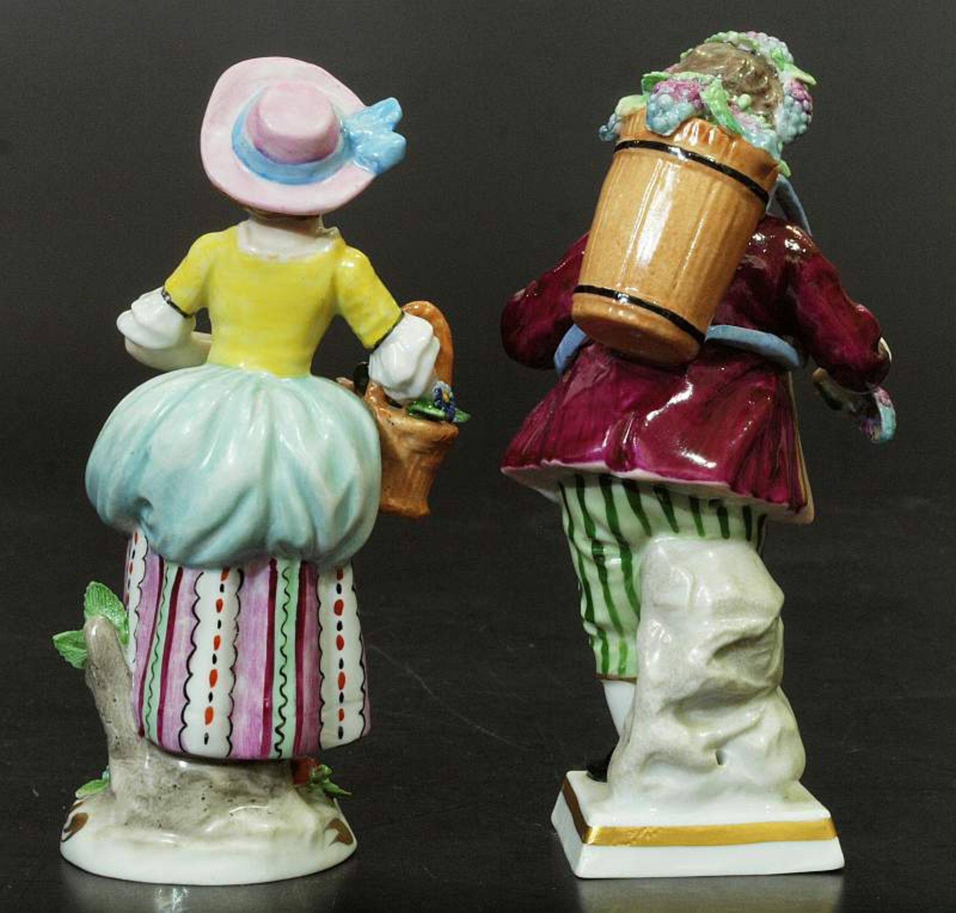 Paar Figuren SITZENDORF/Thüringen. Paar Figuren SITZENDORF/Thüringen, Marke 1954. Farbig gefasst, - Bild 3 aus 5