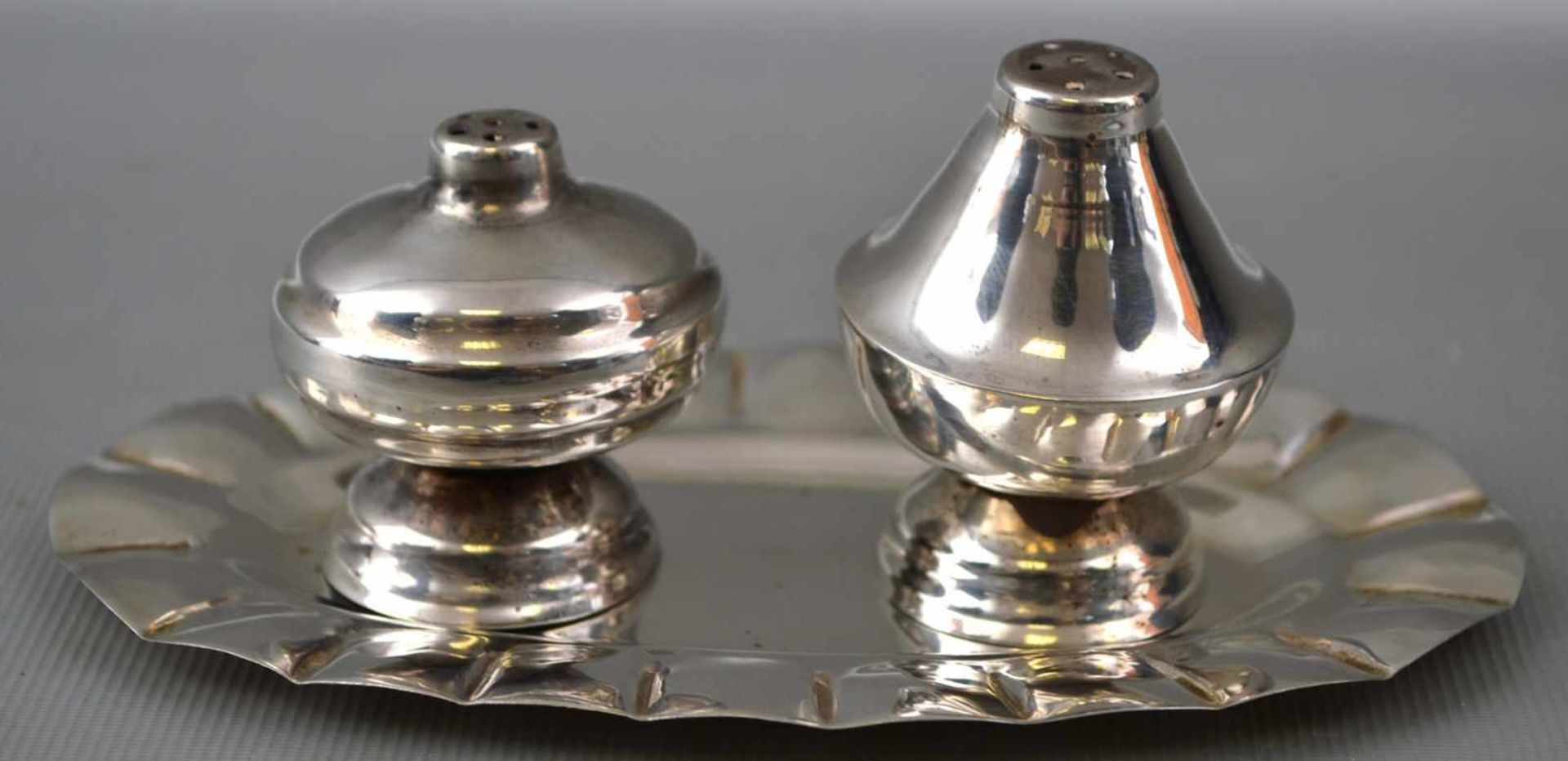 Salz- und Pfefferstreuer mit kleinem ovalem Tablett, 925er Silber, Mexico