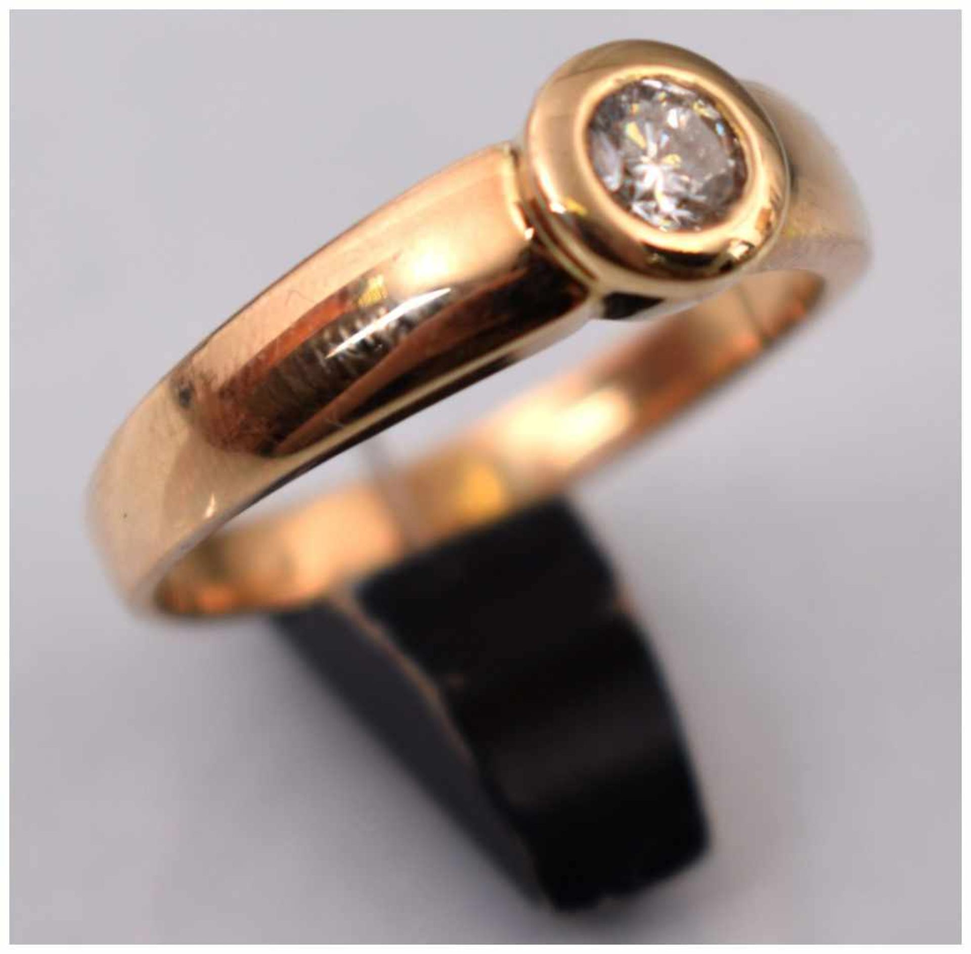 Damenring 14 kt. Gelbgold, mit Brillant ca. 0,5 ct., RG 69