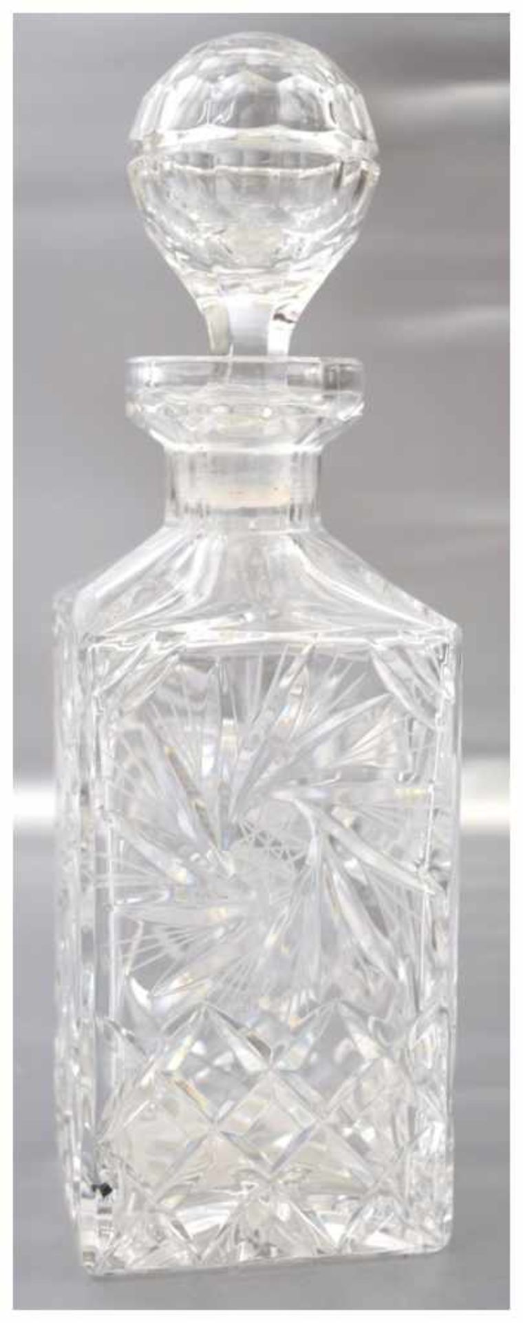 Karaffe farbl. Kristallglas, geschliffen verziert, mit Stöpsel, H 29 cm