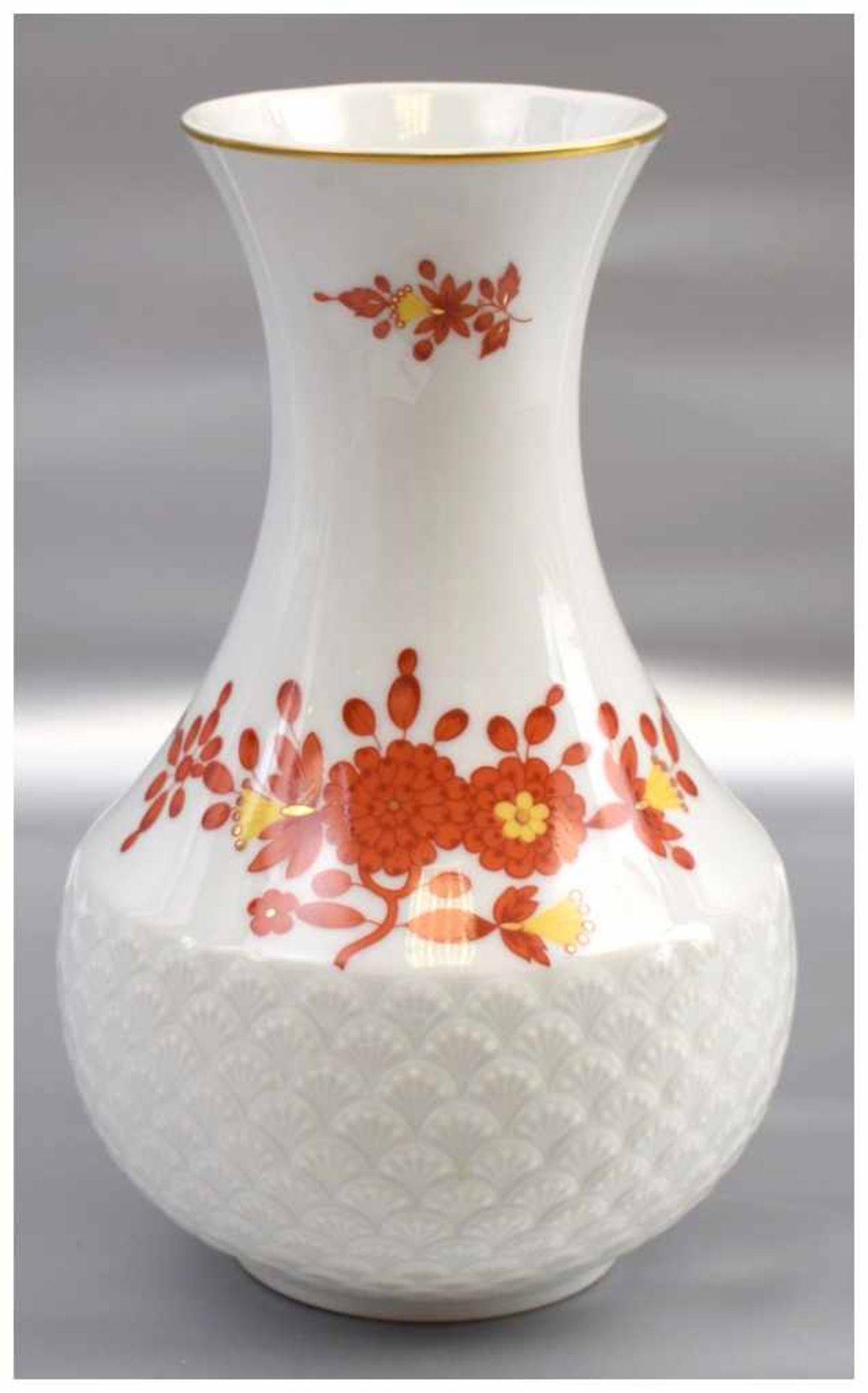 Vase Goldrand, leicht gebaucht, mit orangefarbener Blumenverzierung, H 22 cm, FM Hutschenreuther