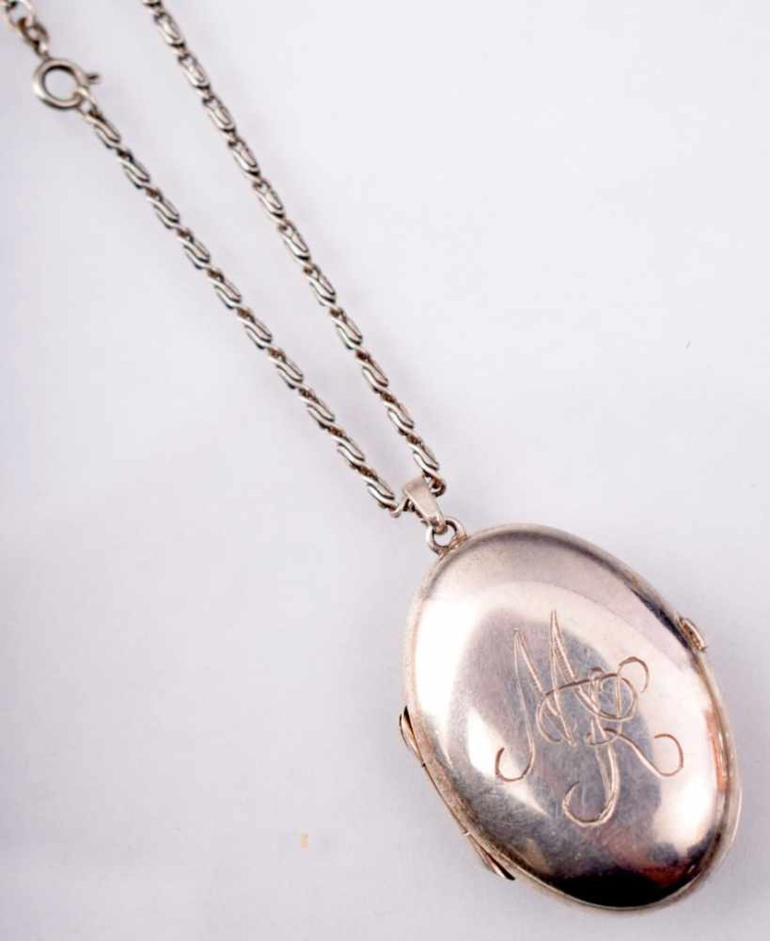 Medaillon mit Kette mit Monogramm MK, Kette 925er Silber