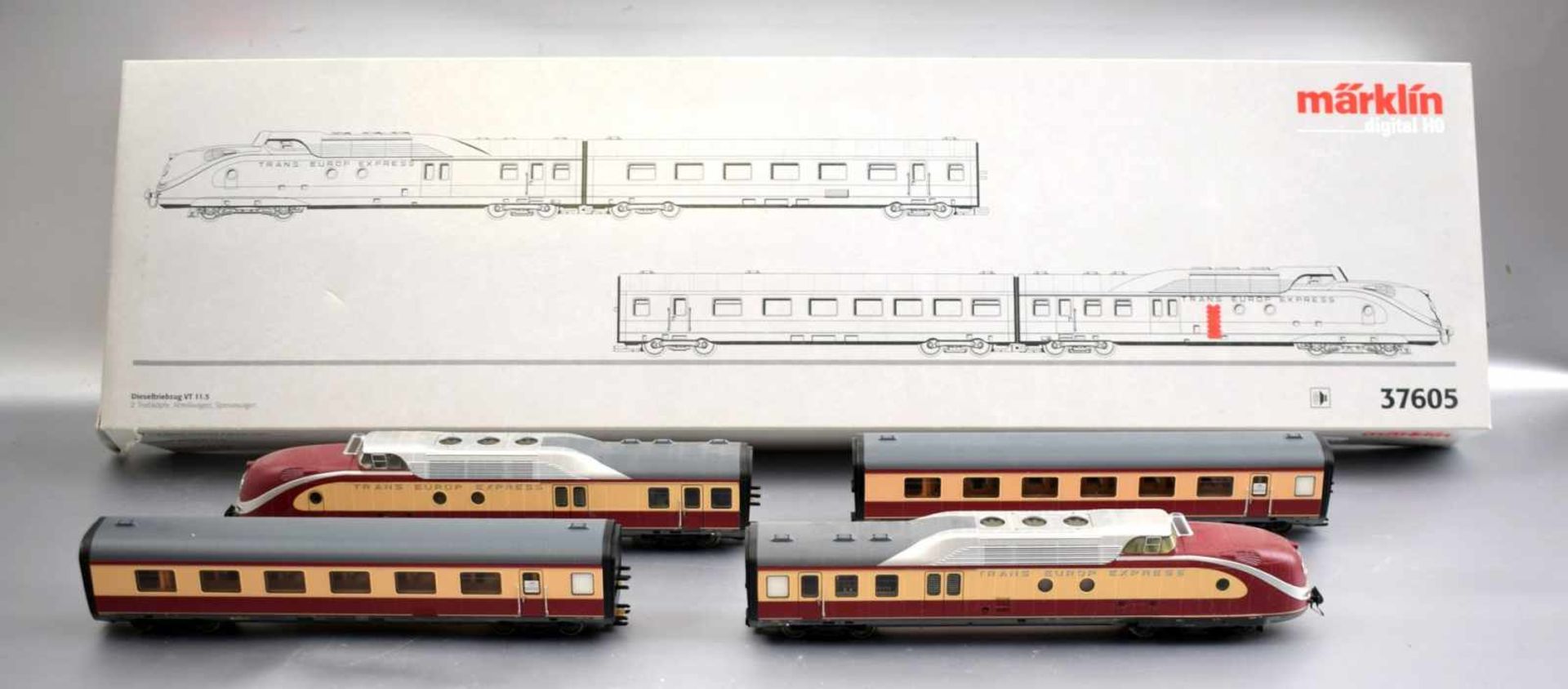 Dieseltriebzug VT vierteilig, Spur H0, Nr. 37605, im originalen Karton, FM Märklin