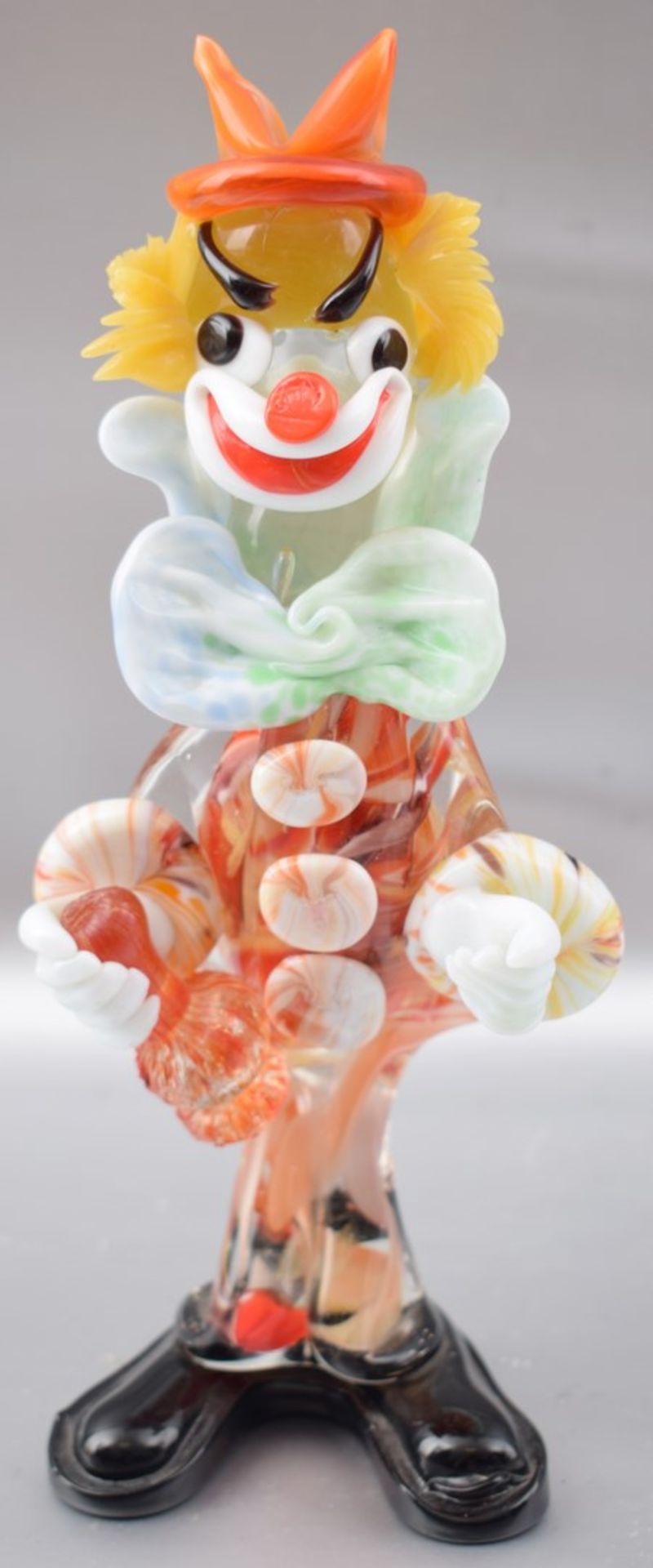 Clown farbl. Glas, mit bunter Farbeinschmelzung, mit Kanne, H 22 cm, FM Murano