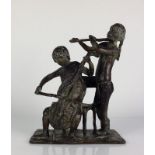 Binding, Wolfgang (1937 München) "Musizierendes Paar"; Bronze, dunkelbraun patiniert; auf