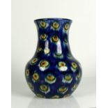 Festersen-Vase (Berlin, ca. 1910) Dekor "Pfauenauge"; kugelförmiger Korpus mit gestrecktem, leicht