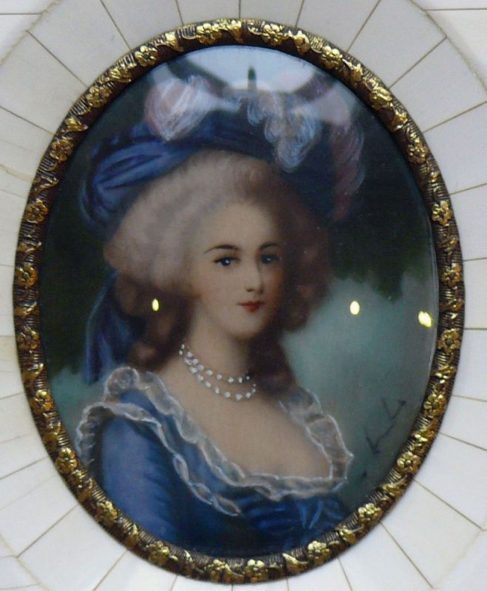 Miniaturist (20.Jh.) 3 div. Frauendarstellungen; "Maria Antoinette", "Lady Hamilton" sowie - Bild 4 aus 4