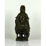 Buddha (China, um 1900) Speckstein; auf Lotussitz; H: ca. 32 cm