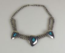 Halskette (Indianer-Schmuck) NAVAHO; signiert; Silber (geprüft); Kugelkette mit 3 herzförmigen