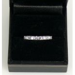 Memory-Damenbrillantring 18ct WG; besetzt mit 23 Brillanten zus. ca. 1,60ct; ca. TW-VS; Ringgr. 54