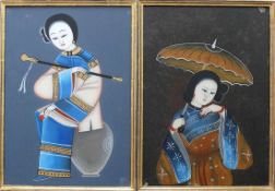 2 Japan-Bilder jeweils farbige Frauendarstellung hinter Glas gerahmt; je ca. 50 x 34 cm