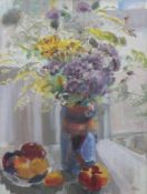 Dummel, Fritz (1922 Bankholzen/Höri - 2009) "Wildblumen in Vase", daneben Obst auf Tisch;