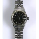 ROLEX-Damenarmbanduhr Oyster Perpetual Date; Stahl; schwarzes Ziffernblatt mit Datumsanzeige;