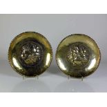 Paar Zierschalen (1.H.19.Jh.) Silber; runde Form im Spiegel reliefierter Obstdekor mit Perlrand;