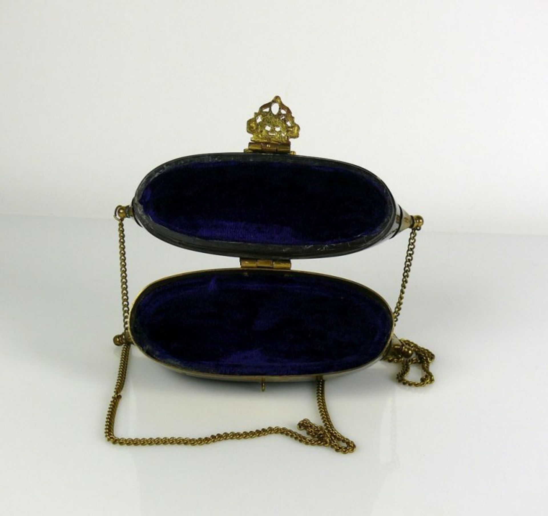 Biedermeier-Abendtasche (ca. 1840) Ebenholz- und Messingmontagen sowie Messingverschluss und -Kette; - Bild 2 aus 3