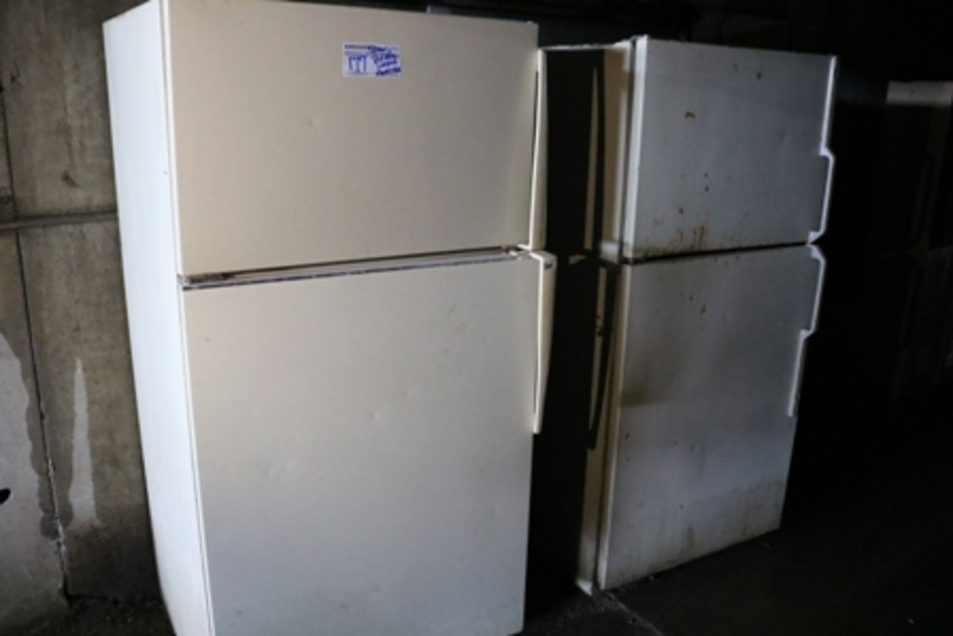 Refrigerators - Lockers - Picnic tables