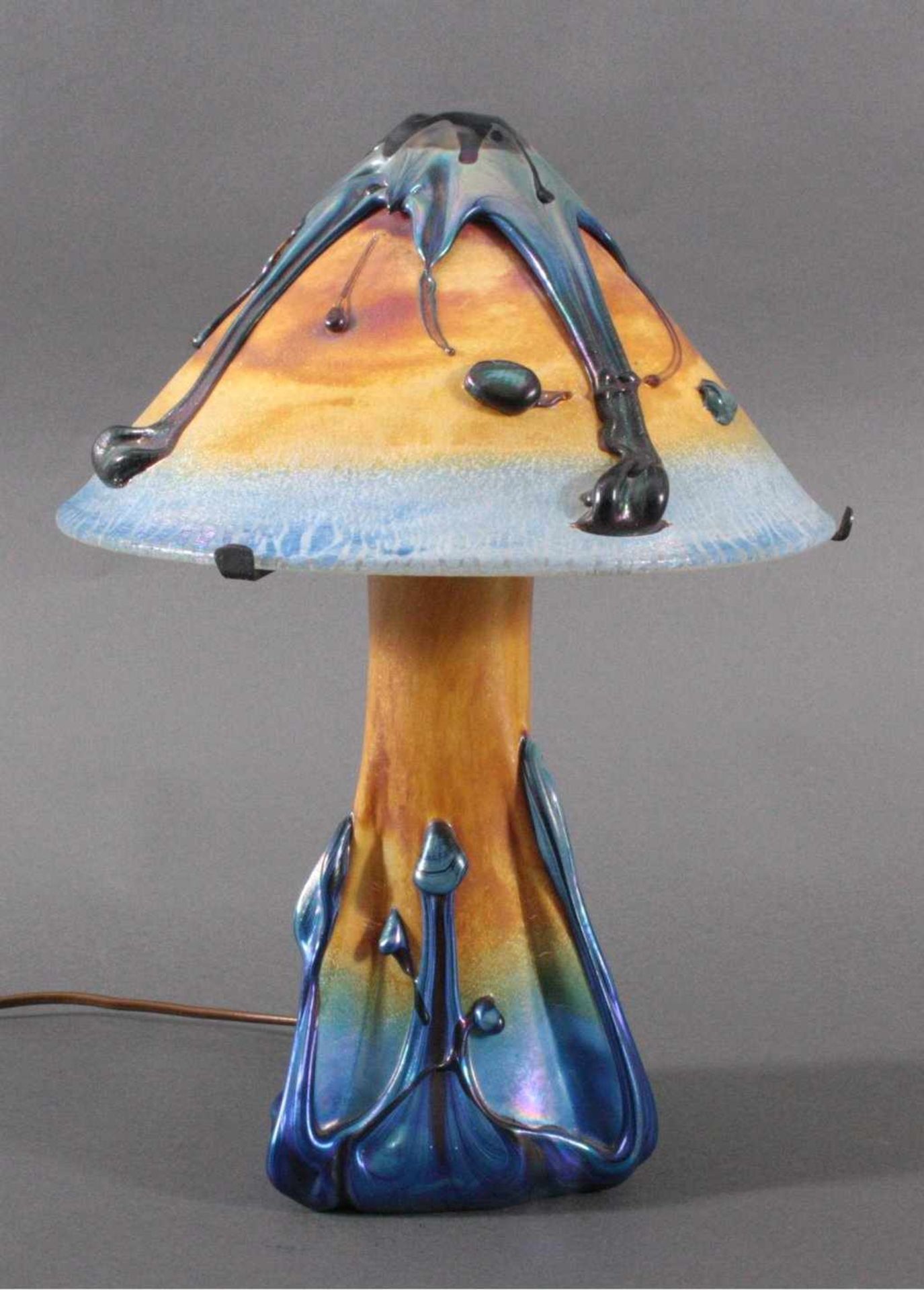 Michele Luzoro (1949), Tischlampe"Champignon", Glas, mundgeblasen, auf der Unterseitesigniert, 1-