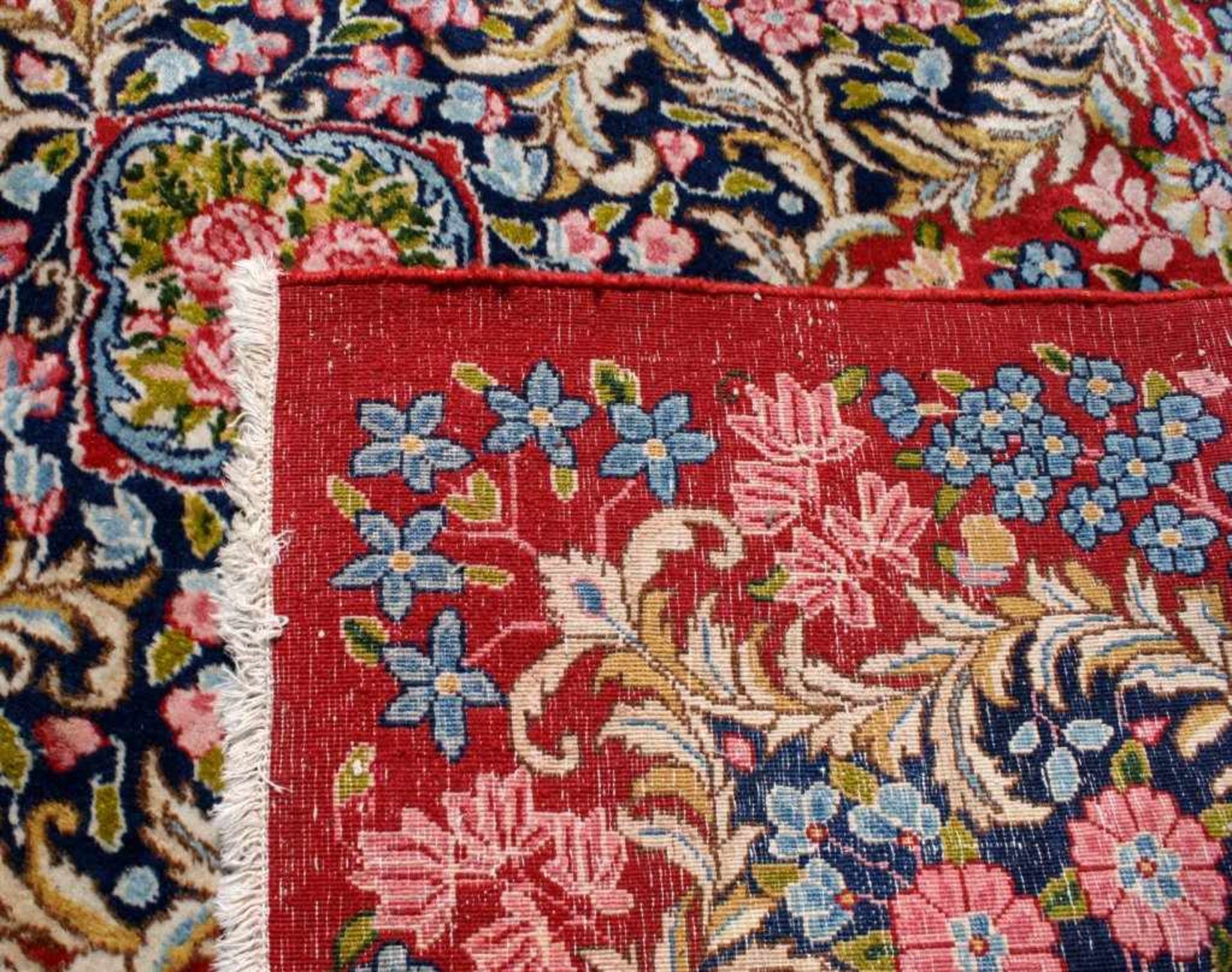 Großer Kirmanrotgrundig, florales Muster, Gebrauchsspuren, ca. 402 cm x315 cm - Bild 6 aus 6