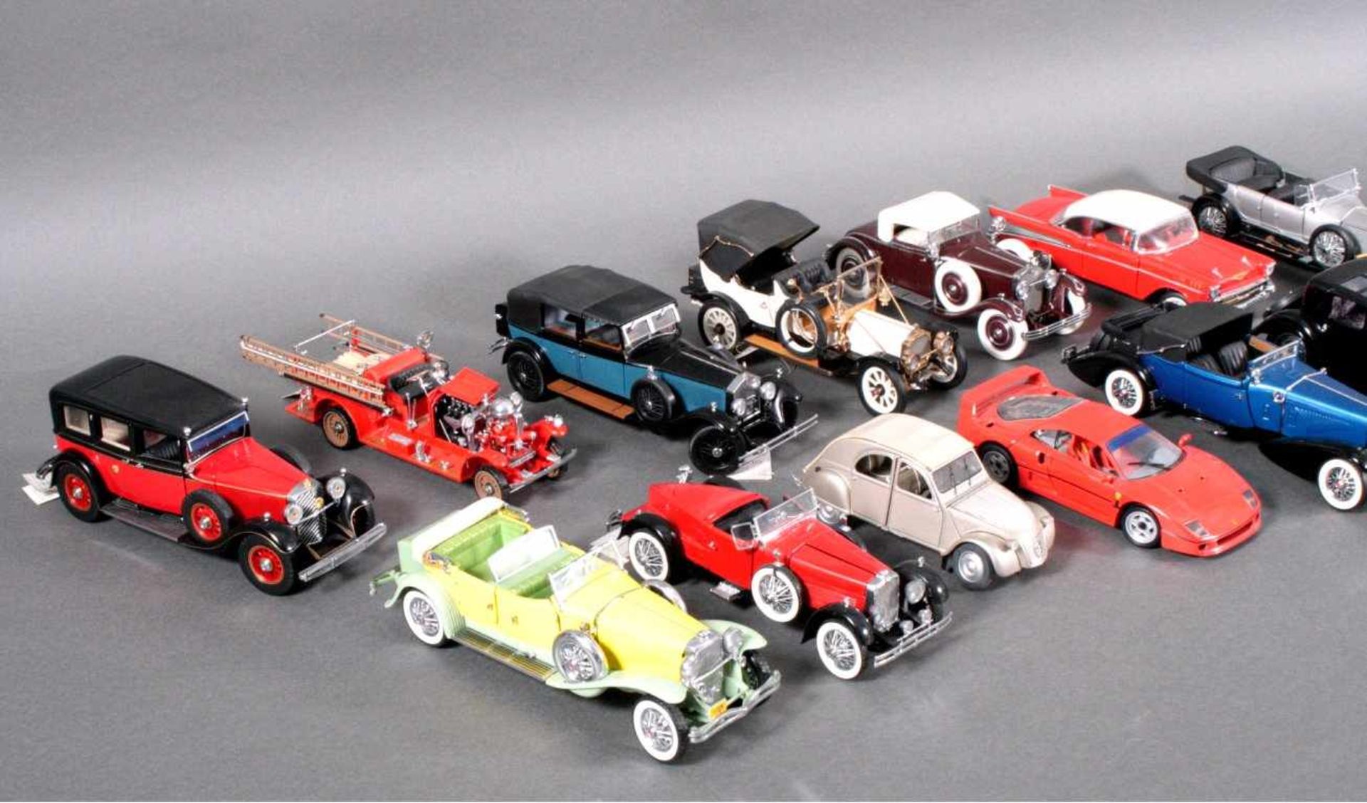 Sammlung Modellautos 1:2414 Stück, Franklin Mint Precision Models, sehr detaillreich.Größtenteils - Bild 2 aus 3