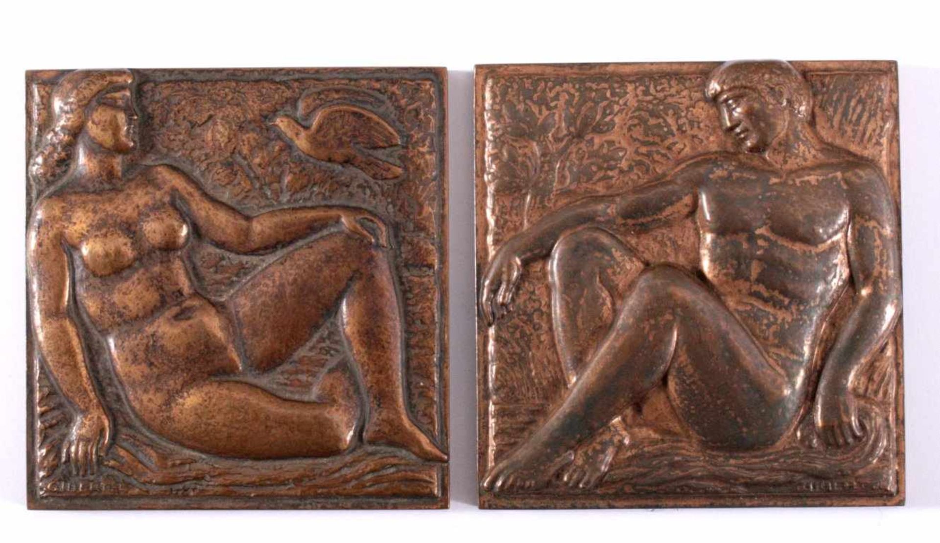 2 Relief Bronzeplatten, LUCIEN GIBERTbeide signiert, männlicher und weiblicher Akt, jeweils ca.7,9cm