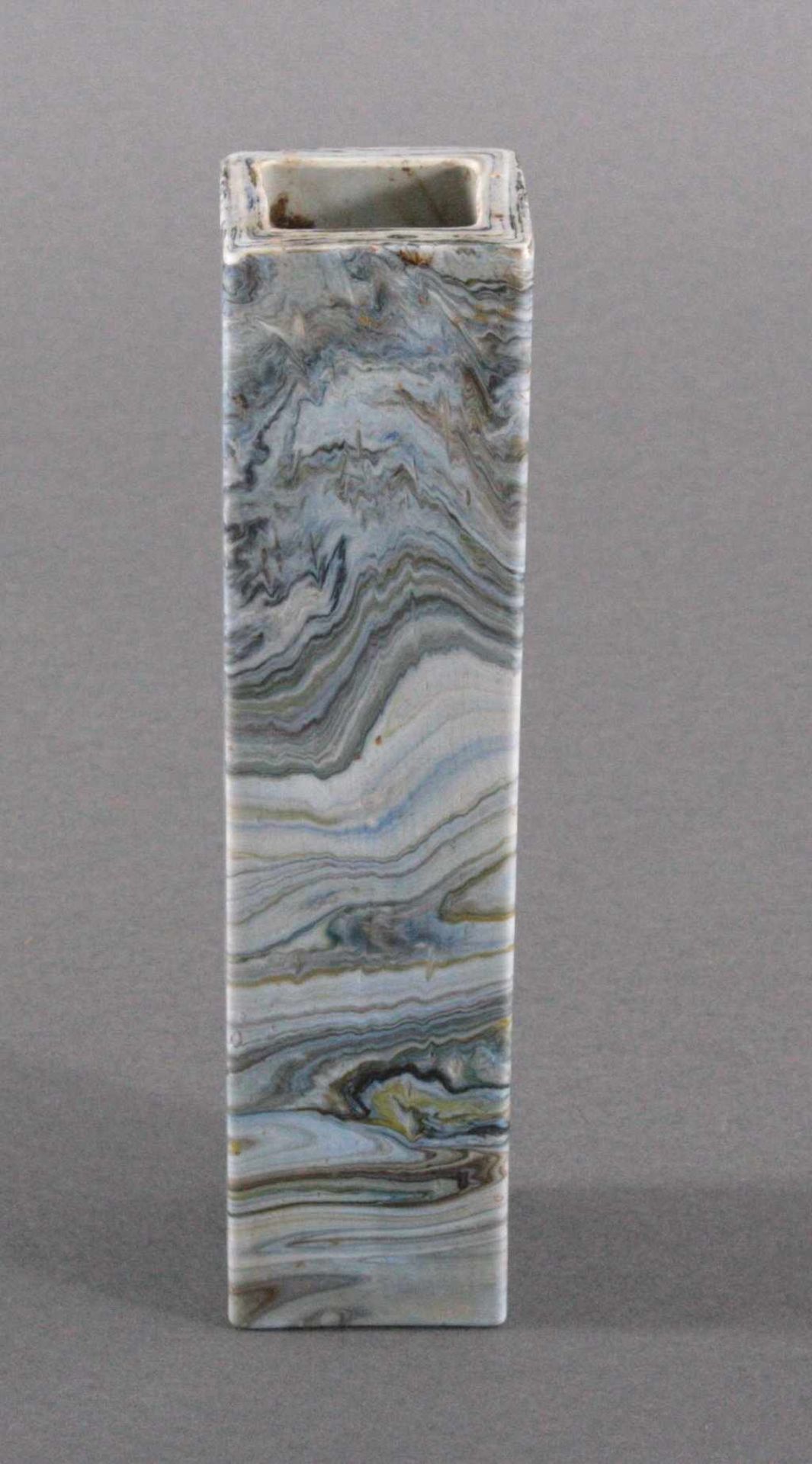 Vierkantvase, Sevres um 1900/10Steinglas, farbloses Sichtglas, blau-grau-grün in - Bild 2 aus 2