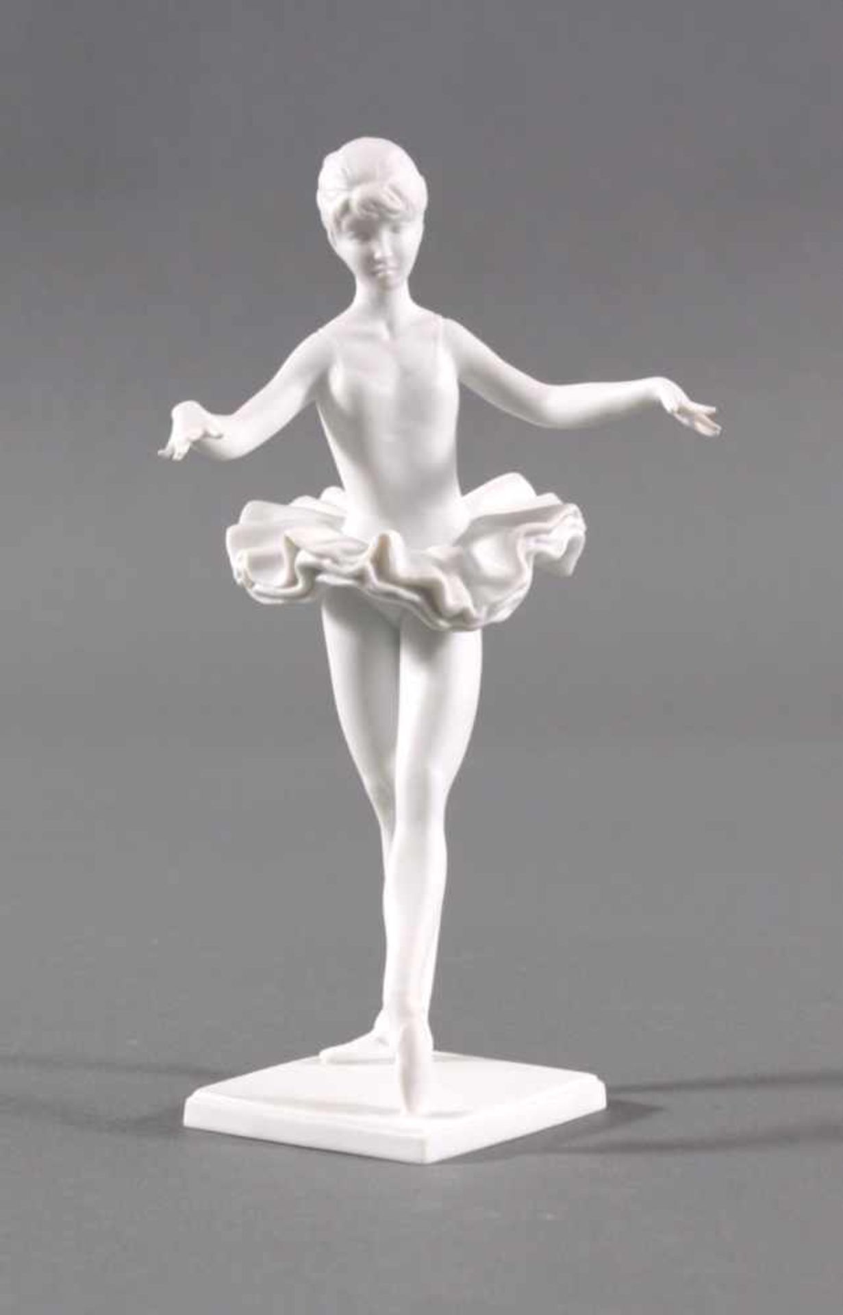 Figürliches Porzellan1 Tänzerin, gemarkt Kaiser Modellnummer "794", unbemaltesBisquitporzellan, - Bild 3 aus 3