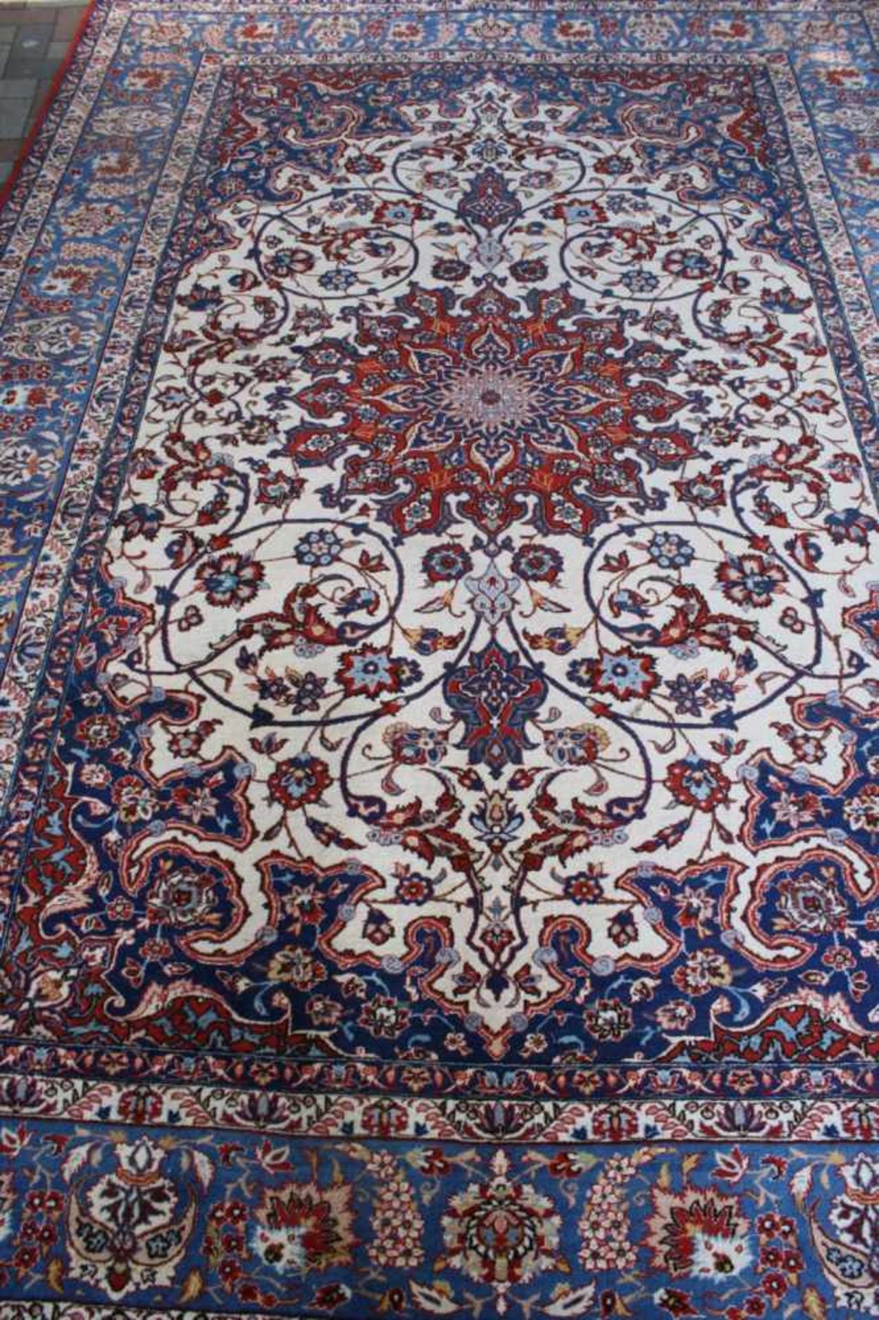 Orientteppich IsfahanWolle / Baumwolle, ca. 340 x 235 cm - Bild 2 aus 3
