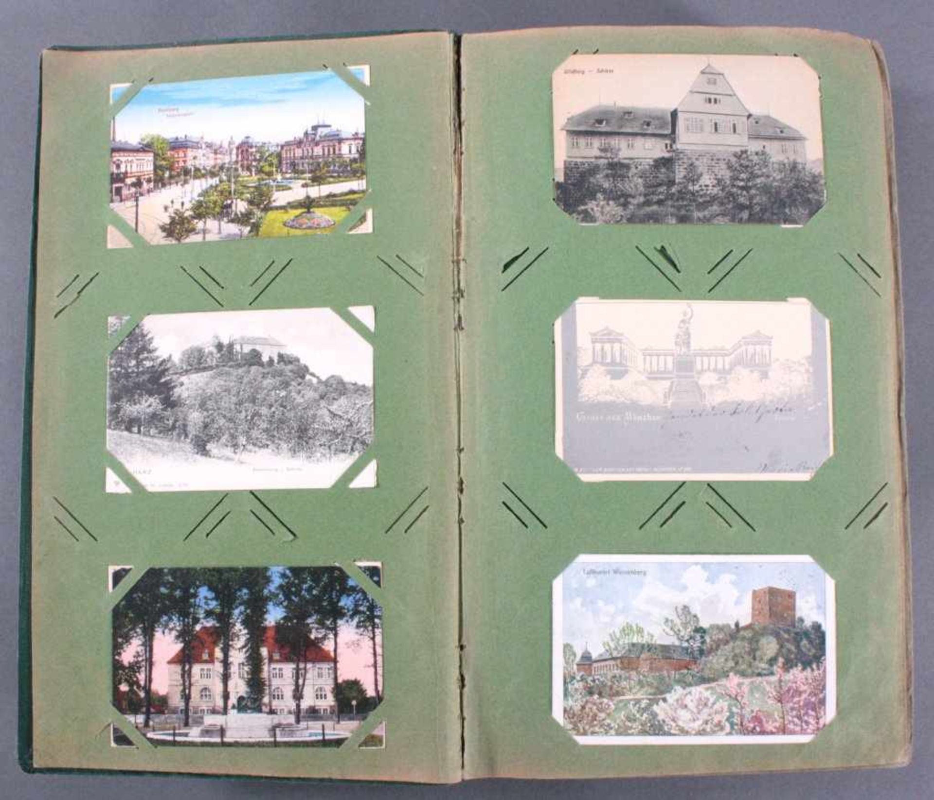 Prall gefülltes Album mit ca. 390 PostkartenBunte Mischung größtenteils um 1920/30 und älter, - Image 2 of 16