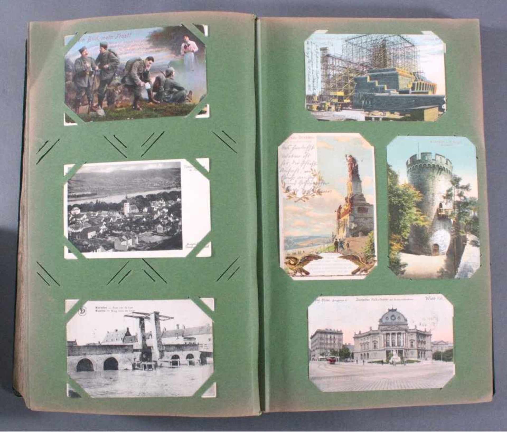 Prall gefülltes Album mit ca. 390 PostkartenBunte Mischung größtenteils um 1920/30 und älter, - Image 12 of 16