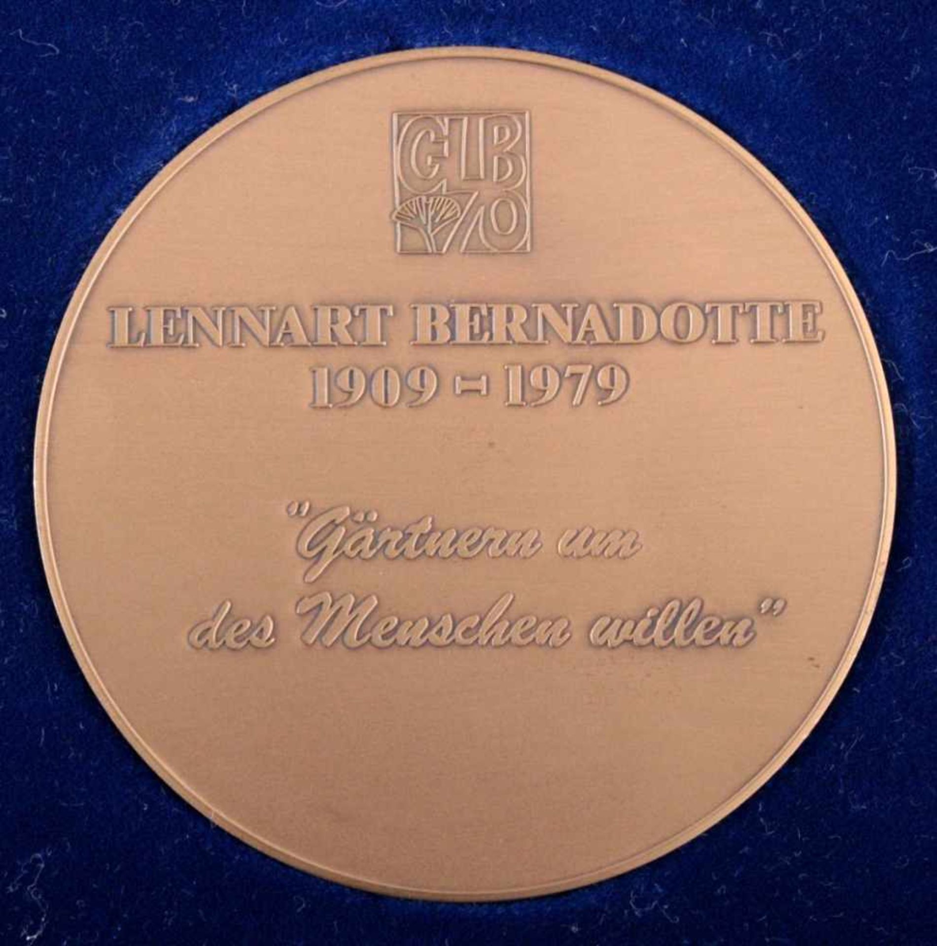 Medaille Lennart Bernadotte (1909-1979)Vorderseite: Porträt nach links und monogrammiert "MK", - Bild 2 aus 3