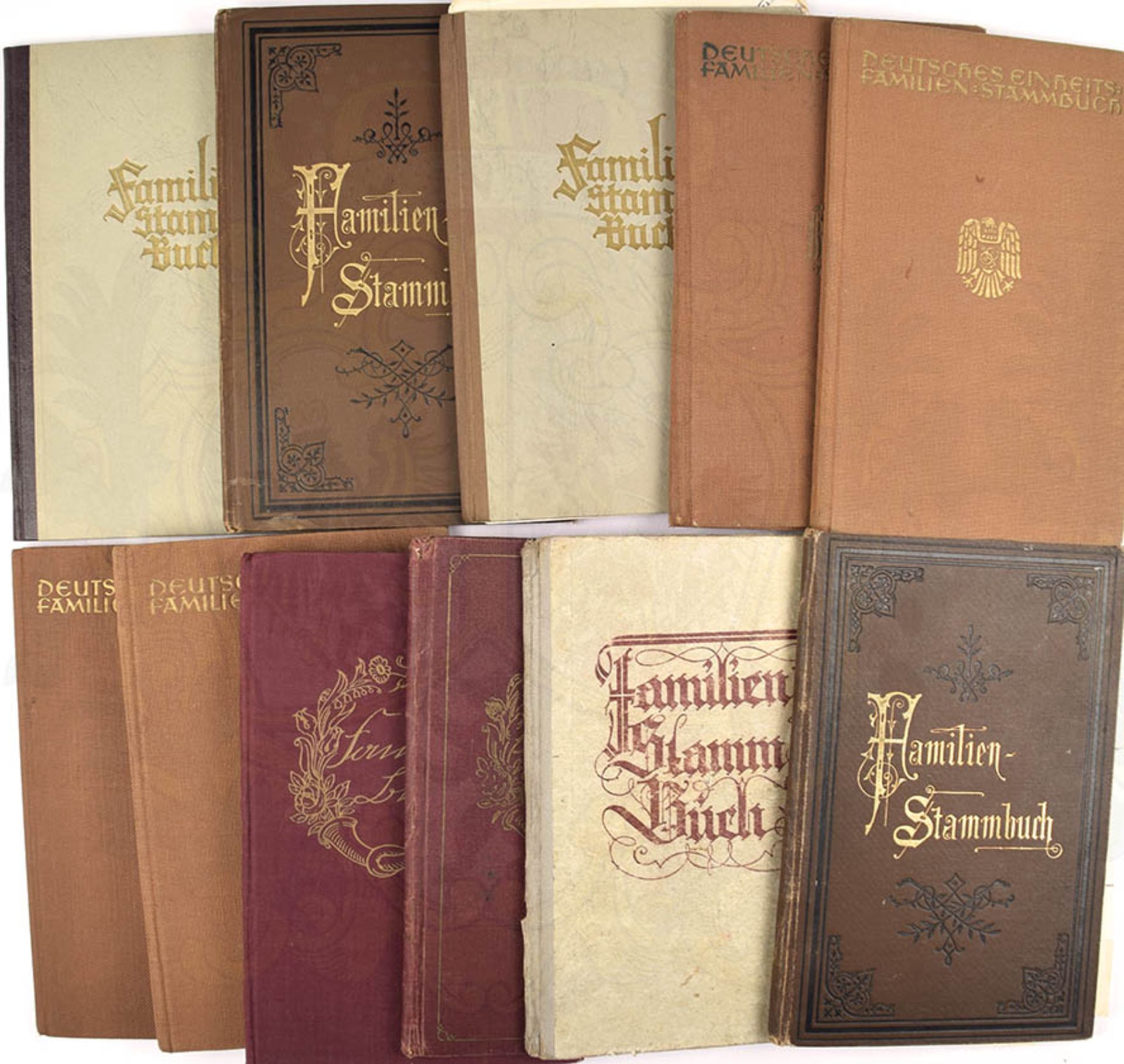 12 FAMILIEN-STAMMBÜCHER, ca. 1898-1954, alle mit Eintragungen, tls. m. beiliegenden Dokumenten,