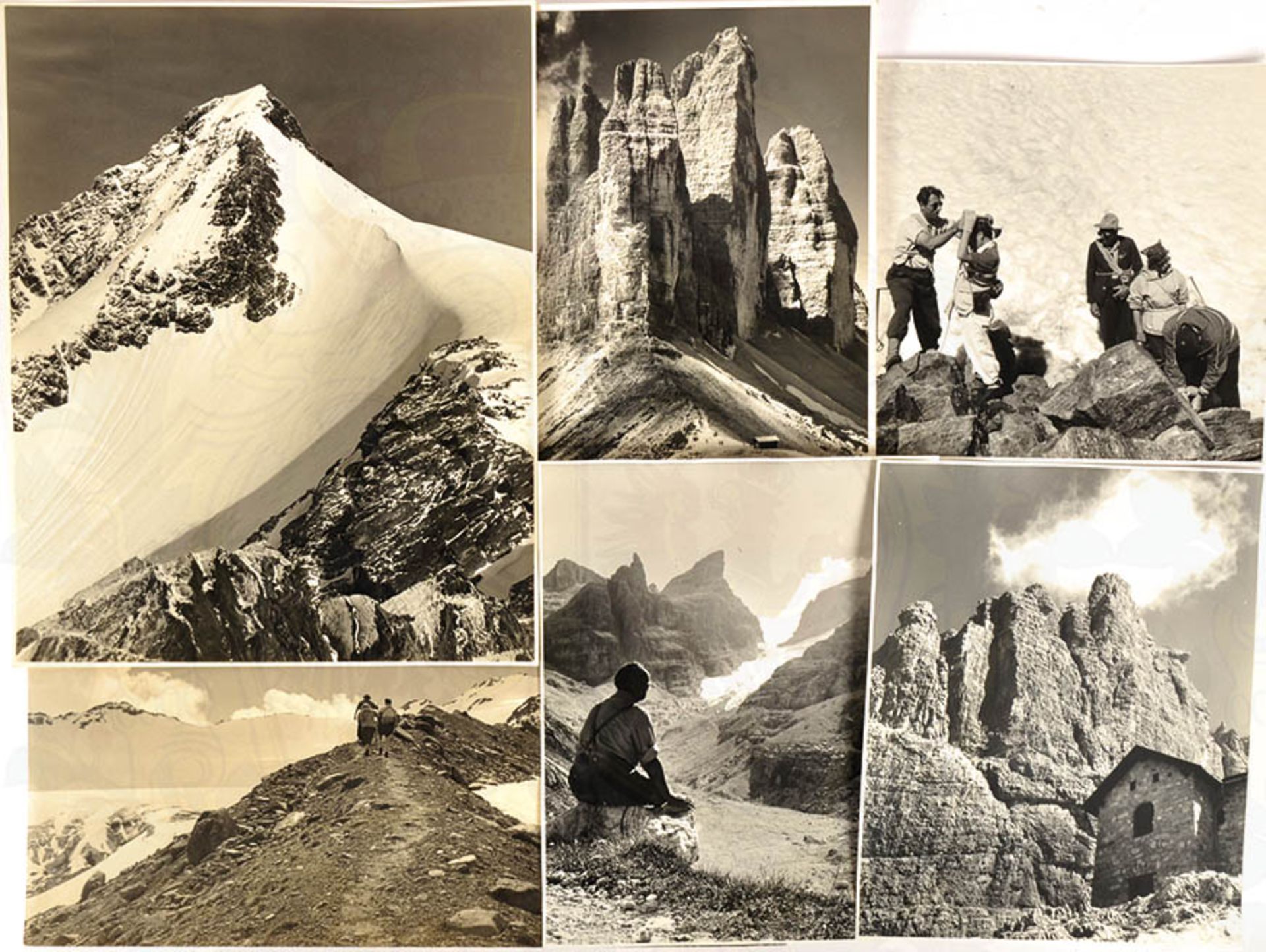 30 GROßFOTOS ALPENLANDSCHAFT, Berge, Gletscher, tls. m. Gebäuden u. Bergsteigern, etwa 1955-1960,