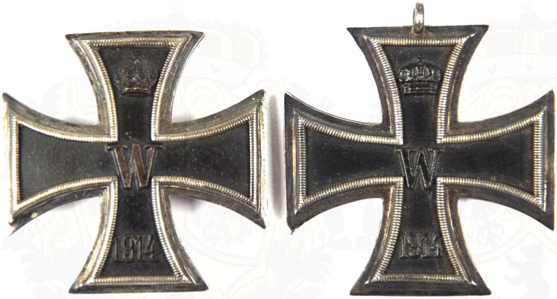 EK I 1914, Eisenkern/Silber, Nadel punziert "800", leicht gewölbt; dazu EK II 1914, Eisenkern/