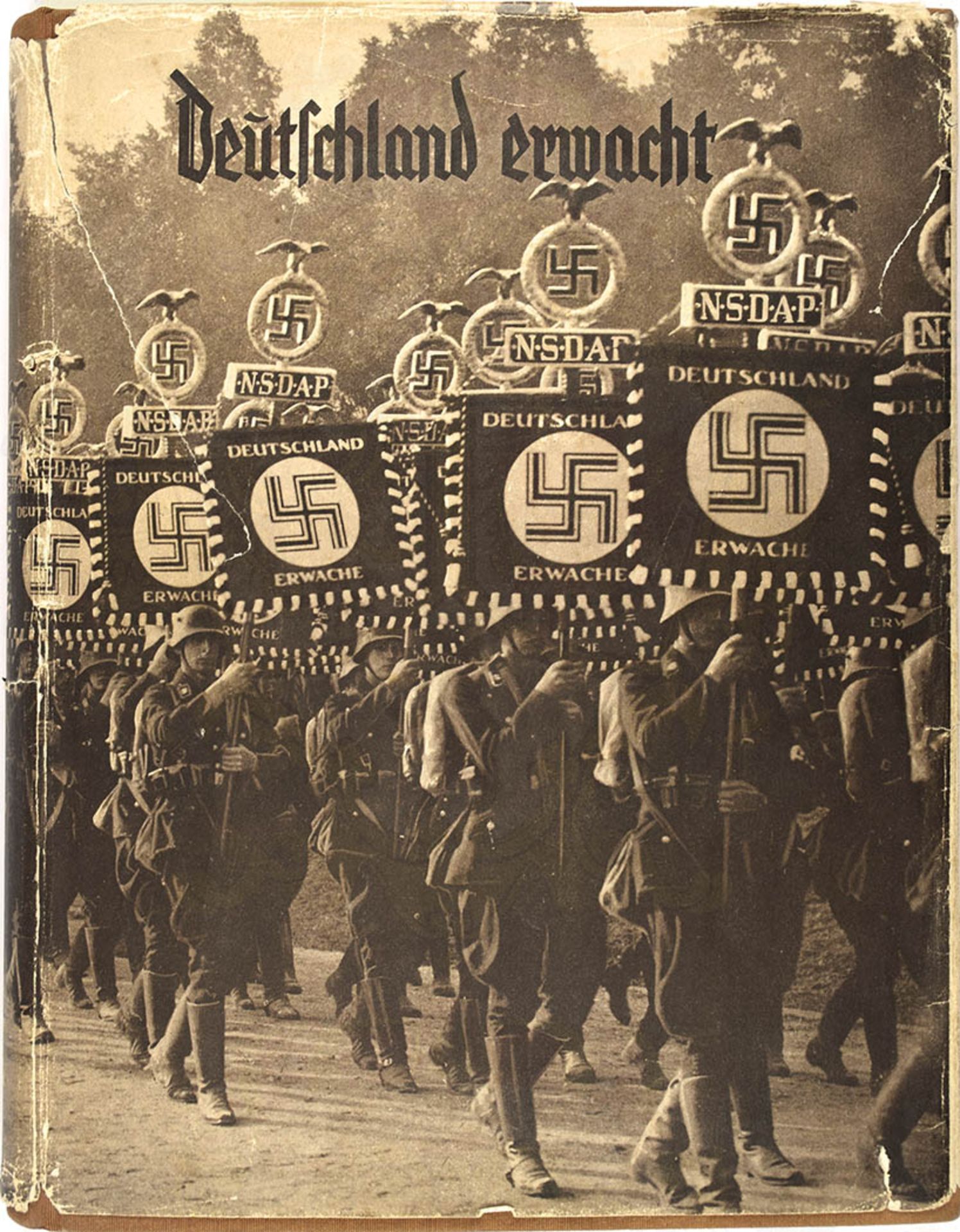 DEUTSCHLAND ERWACHT, "Werden, Kampf und Sieg der NSDAP", Cig.-Bilderdienst, Altona 1935, 201.