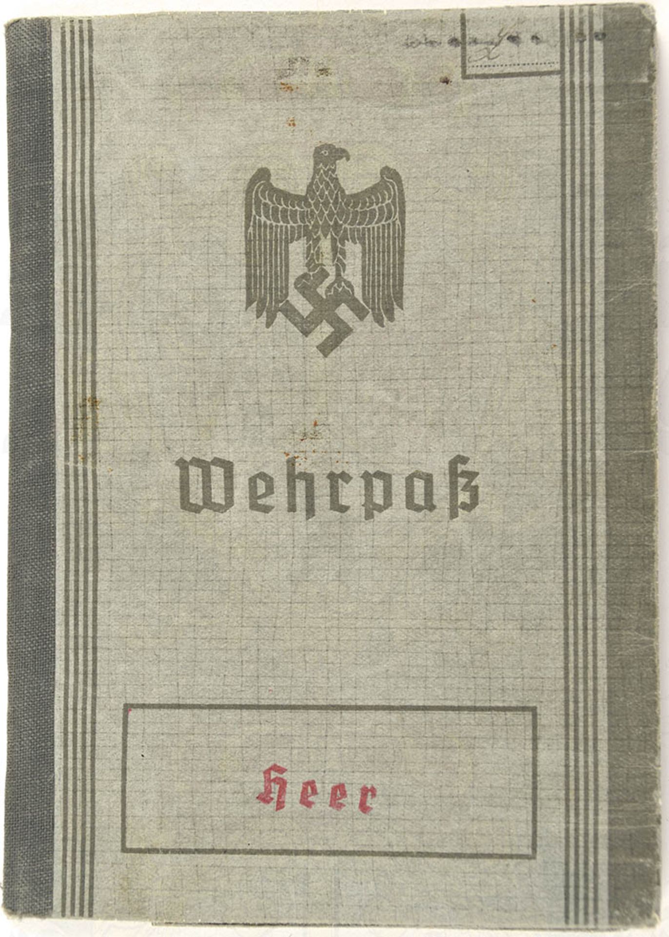 WEHRPAß EINES SANITÄTS-FELDWEBELS, u. WK-Veteranen, 1917-1919 b. 7. Thür. IR Nr. 95, ab 1939