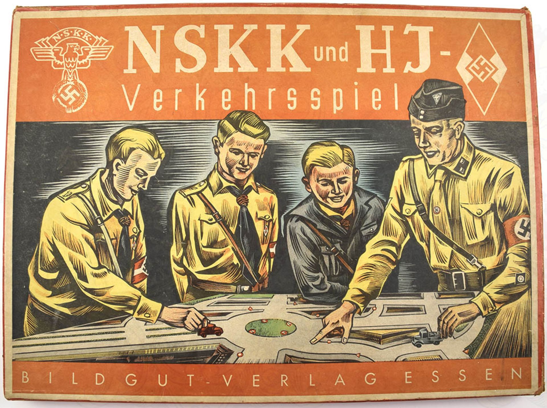 NSKK- UND HJ-VERKEHRSSPIEL, Bildgut-Verlag 1939, mehrf. gef. farbig illustr. Spielbrett, 62x84 cm, 9